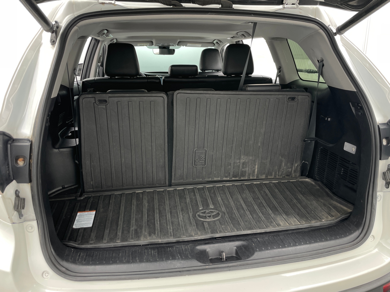 Thumbnail: 2018 Toyota Highlander - 6