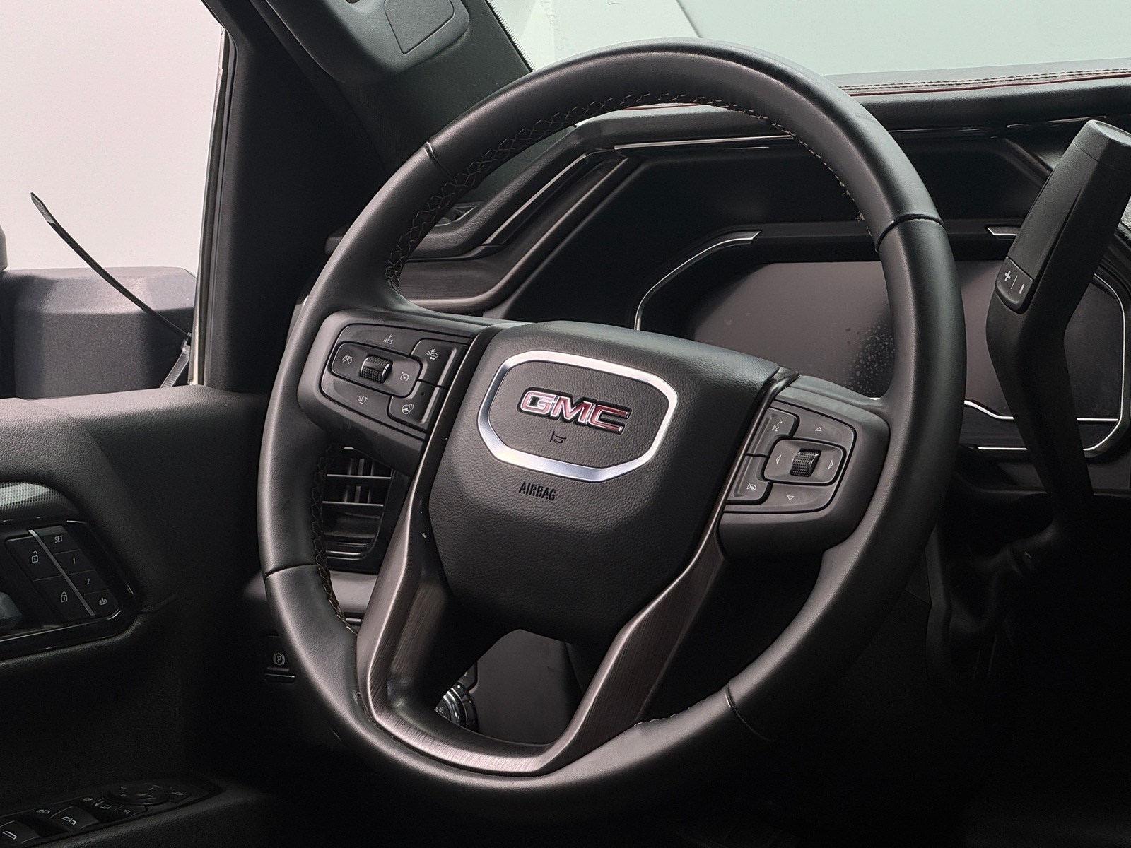 Thumbnail: 2025 GMC Sierra 2500 - 5