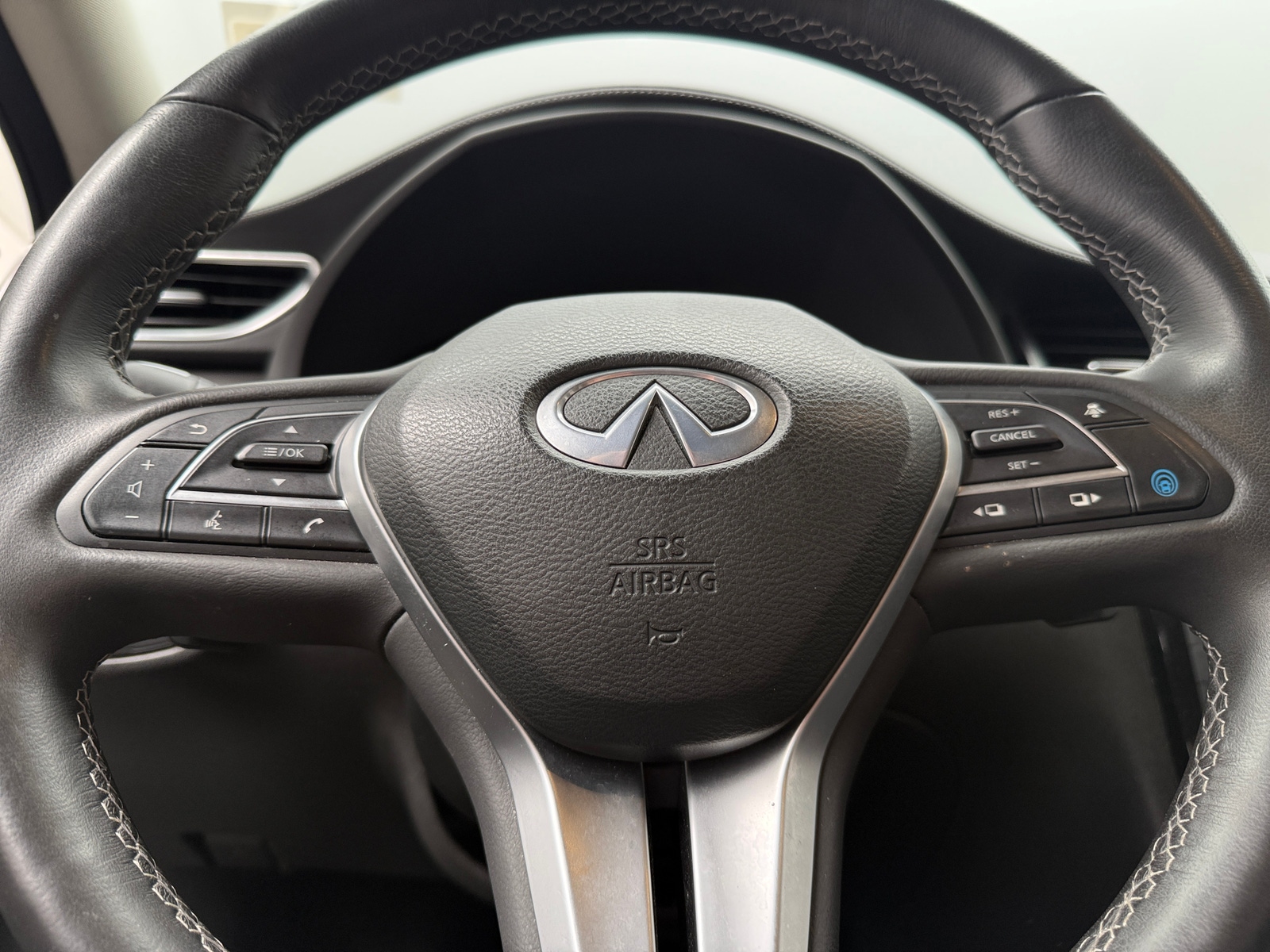 Thumbnail: 2023 INFINITI QX50 - 4