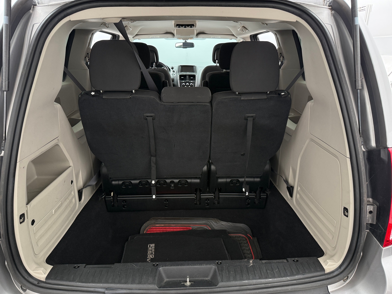 Thumbnail: 2017 Dodge Grand Caravan - 7
