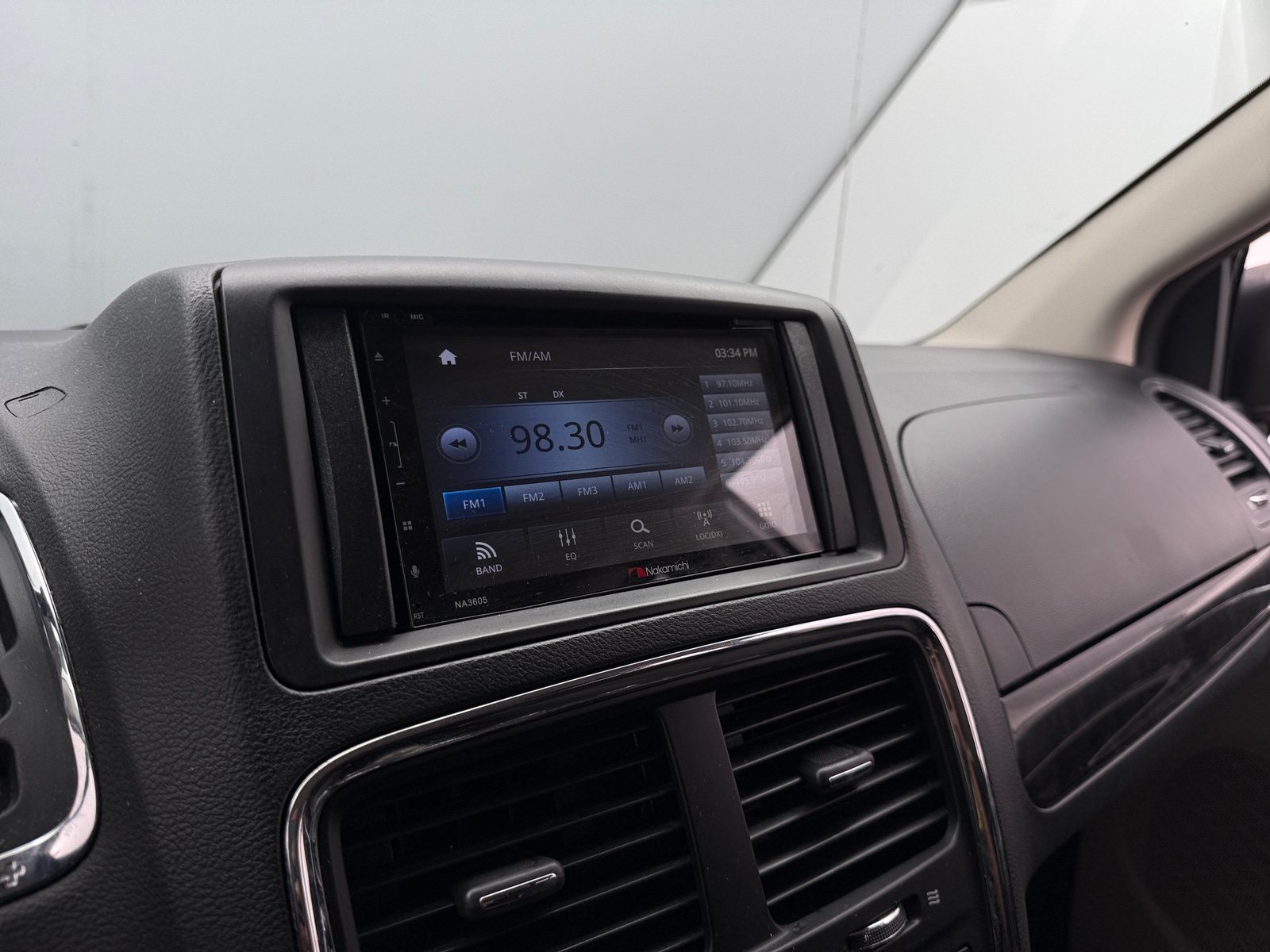 Thumbnail: 2017 Dodge Grand Caravan - 4