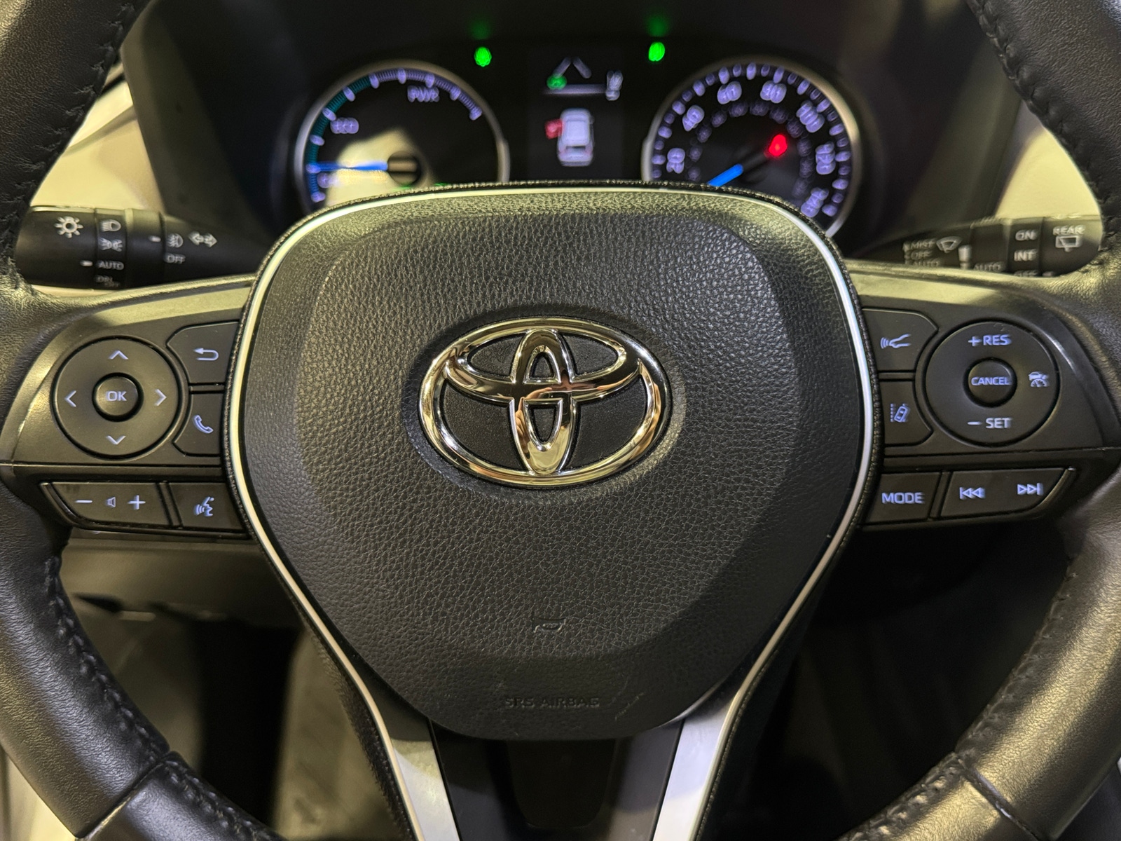 Thumbnail: 2021 Toyota RAV4 - 4
