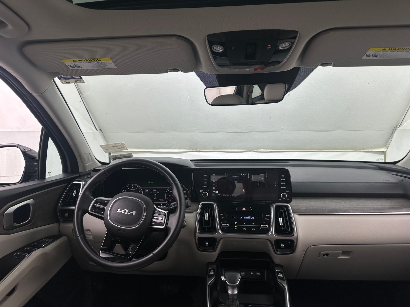 Thumbnail: 2023 Kia Sorento - 2