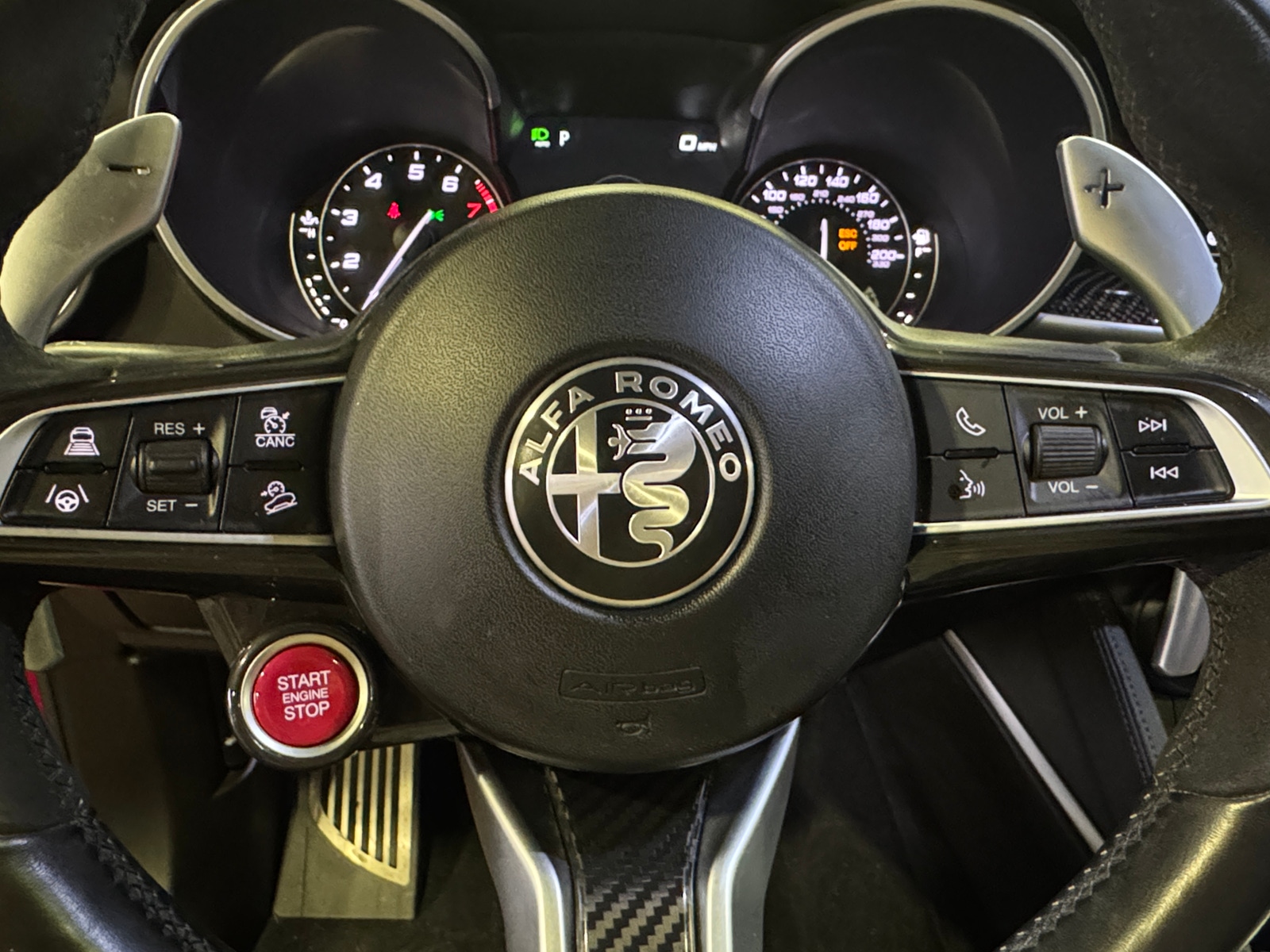 Thumbnail: 2022 Alfa Romeo Stelvio - 4