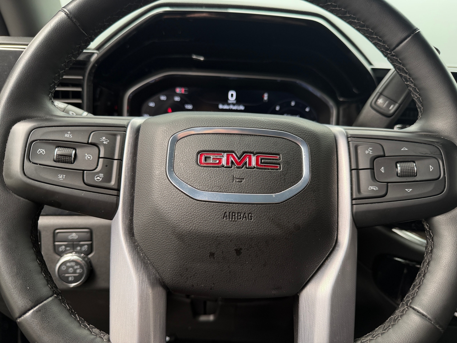 Thumbnail: 2024 GMC Sierra 1500 - 5