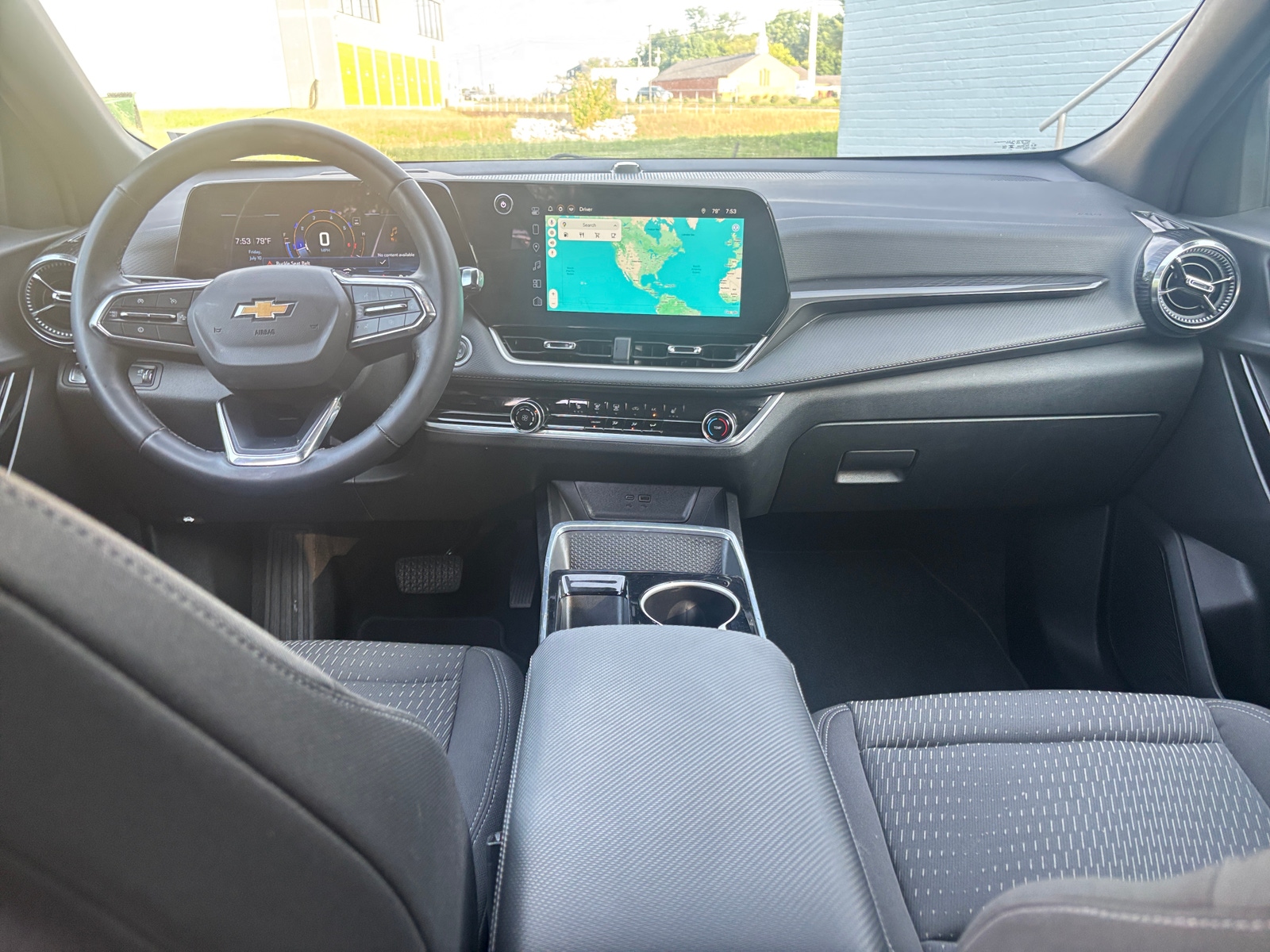 Thumbnail: 2025 Chevrolet Equinox - 3