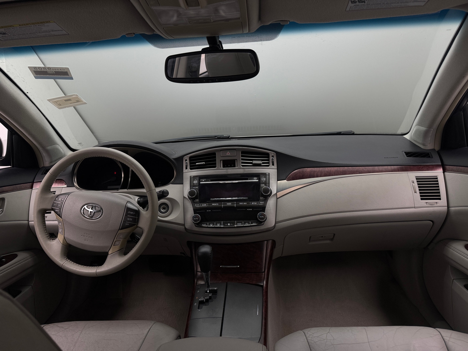 Thumbnail: 2011 Toyota Avalon - 3