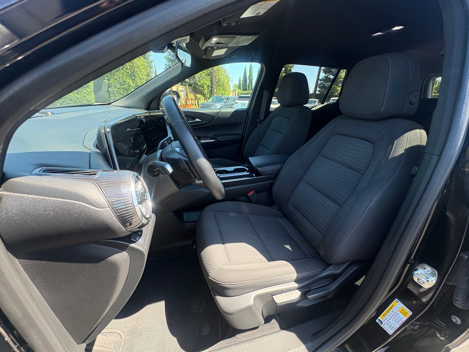 Thumbnail: 2025 Chevrolet Equinox - 2