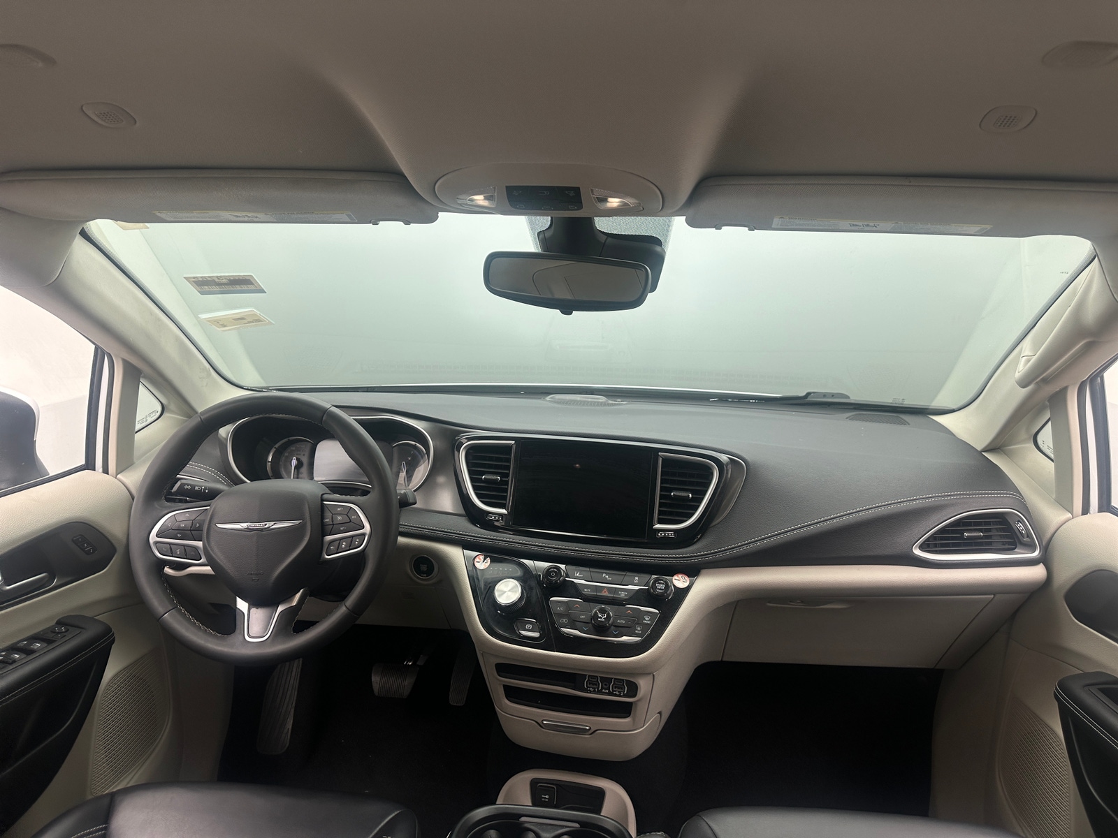 Thumbnail: 2023 Chrysler Pacifica - 2