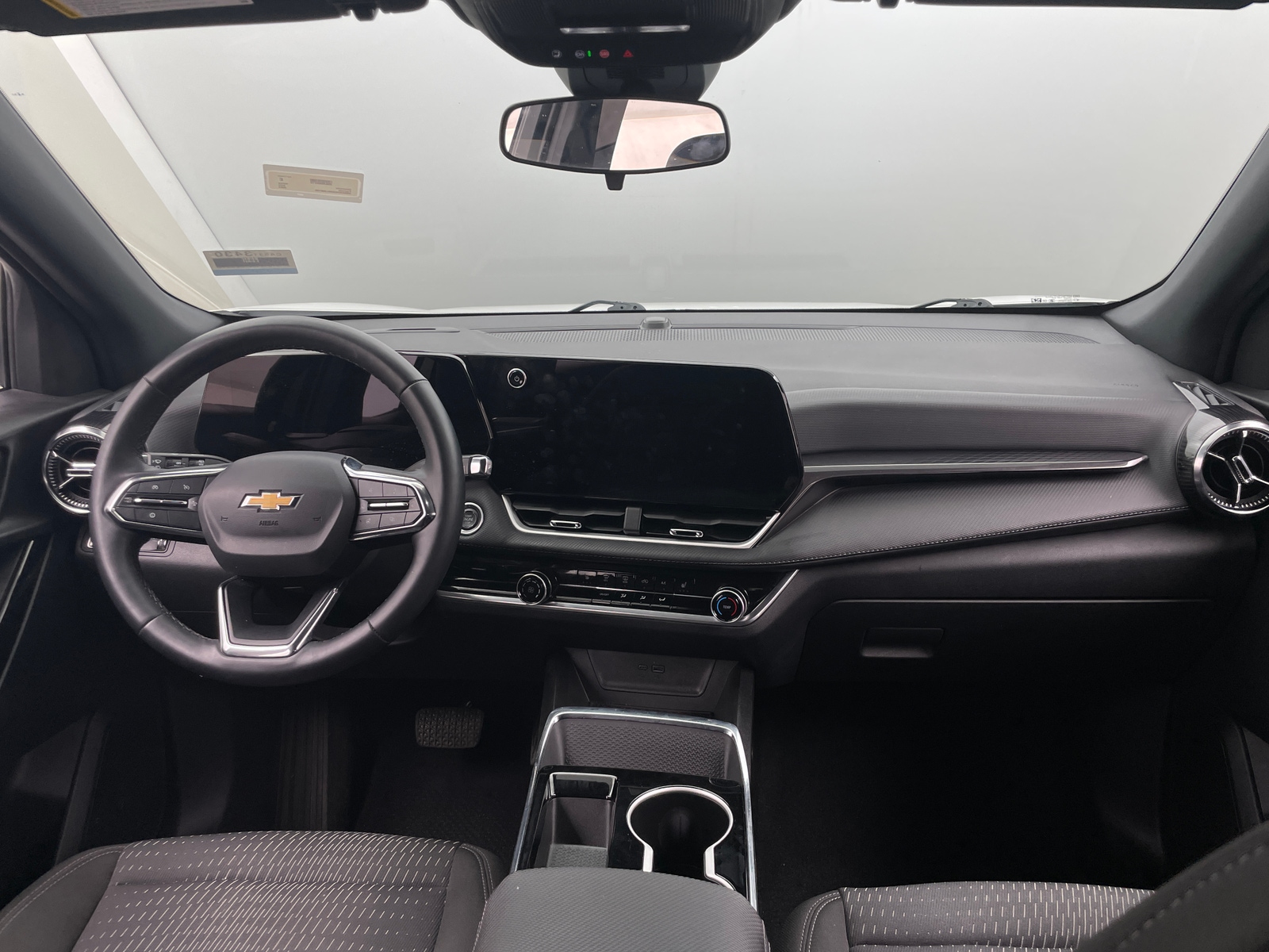 Thumbnail: 2025 Chevrolet Equinox - 3