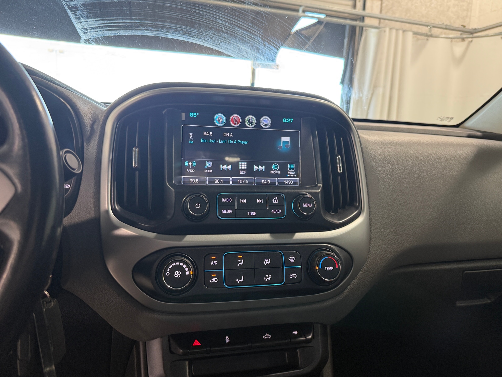 Thumbnail: 2017 Chevrolet Colorado - 4