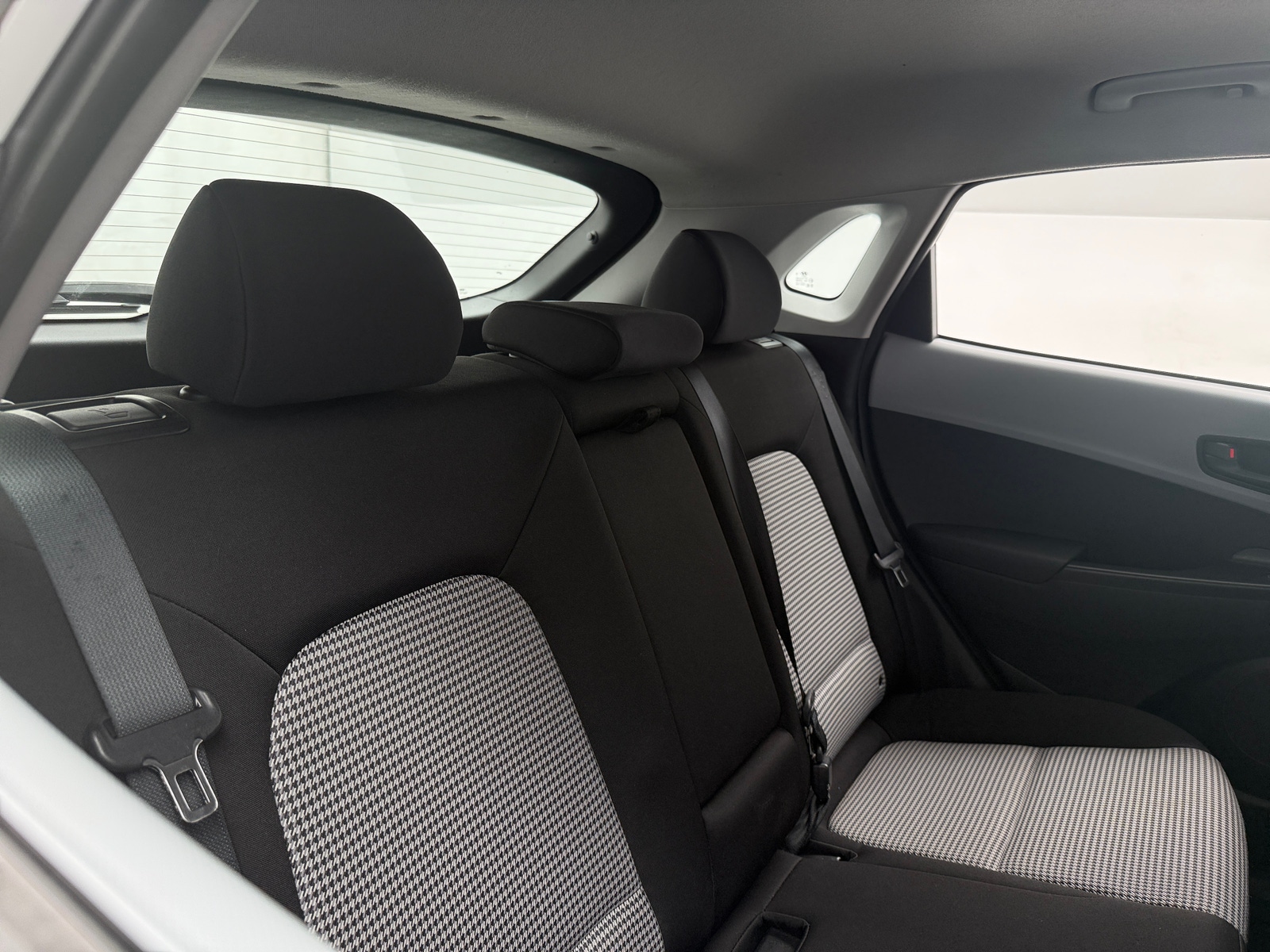 Thumbnail: 2021 Hyundai Kona - 6