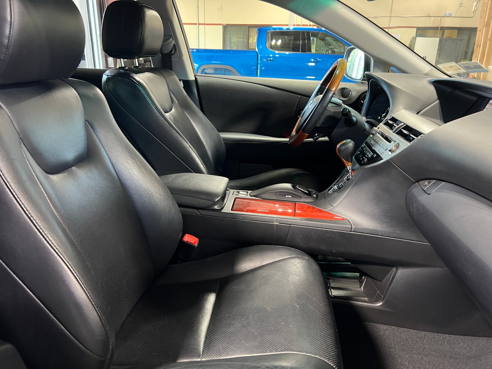 Thumbnail: 2011 Lexus RX - 2