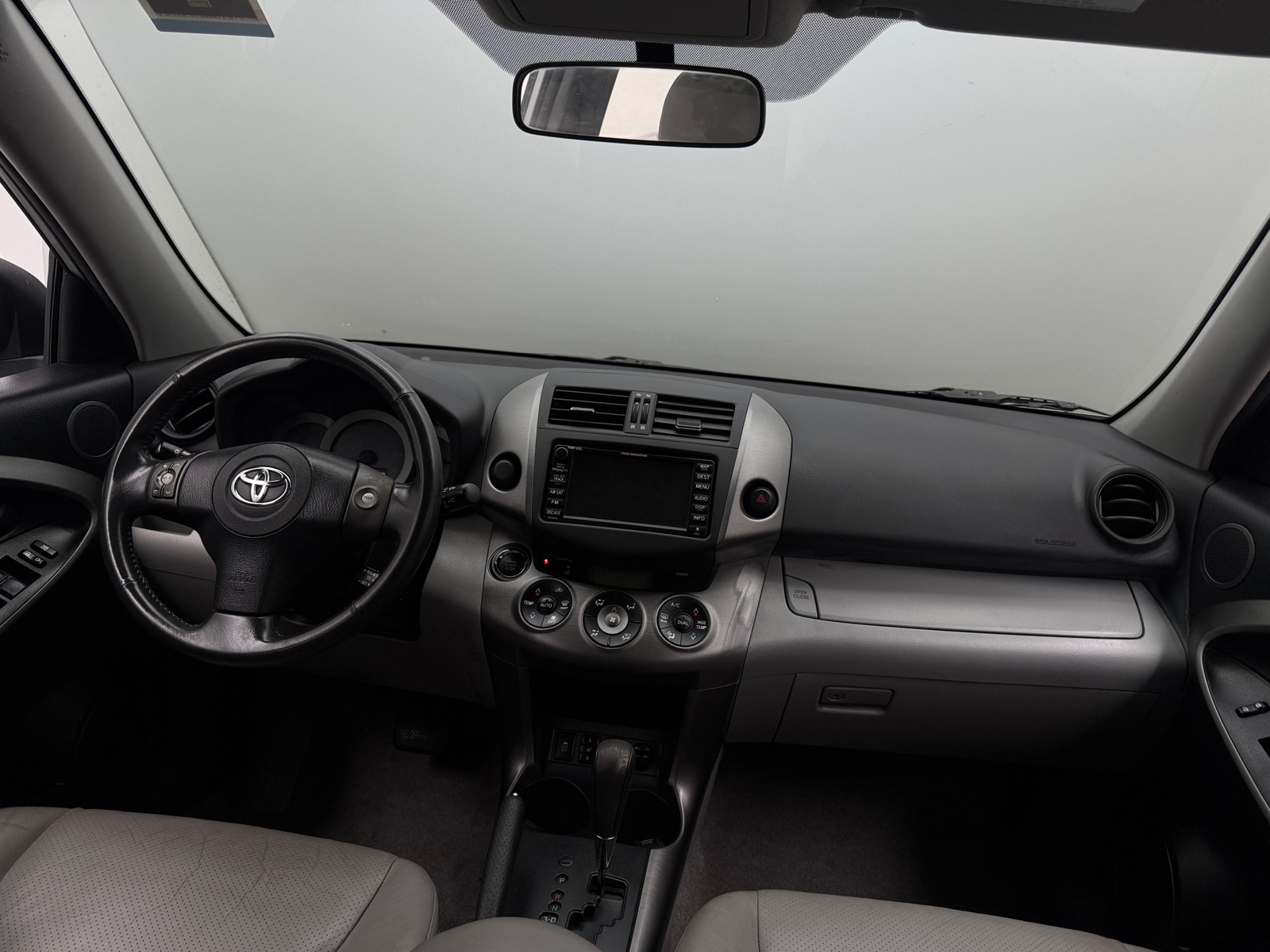 Thumbnail: 2010 Toyota RAV4 - 3