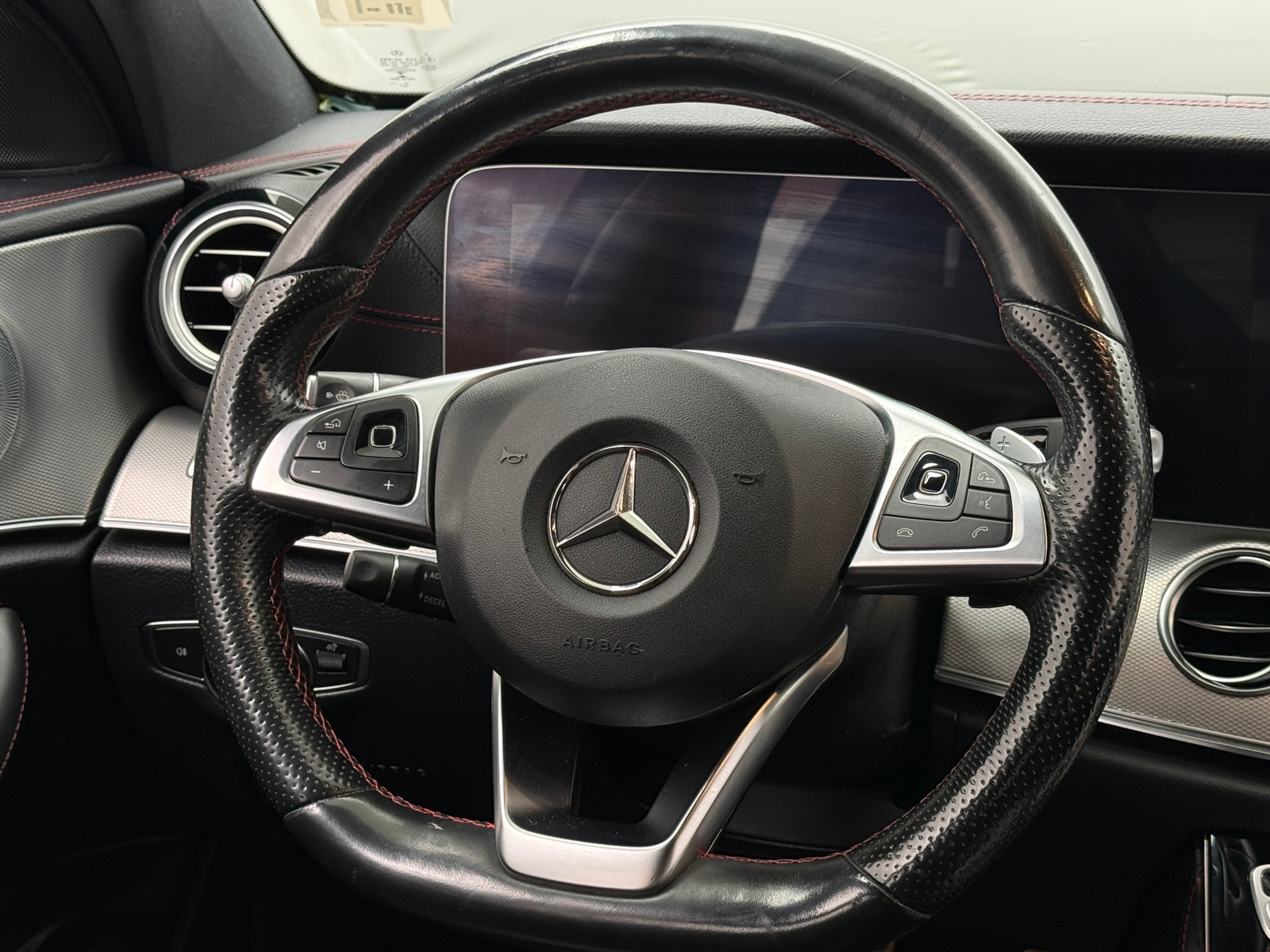 Thumbnail: 2018 Mercedes-Benz E-Class - 4