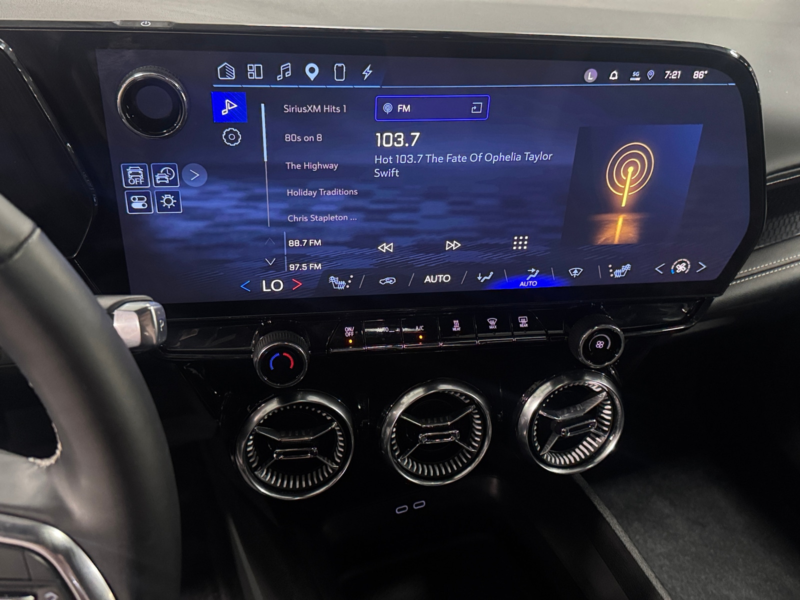 Thumbnail: 2024 Chevrolet Blazer EV - 4