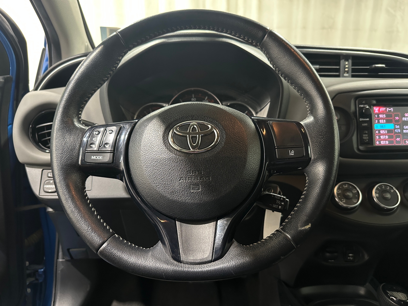 Thumbnail: 2017 Toyota Yaris - 5