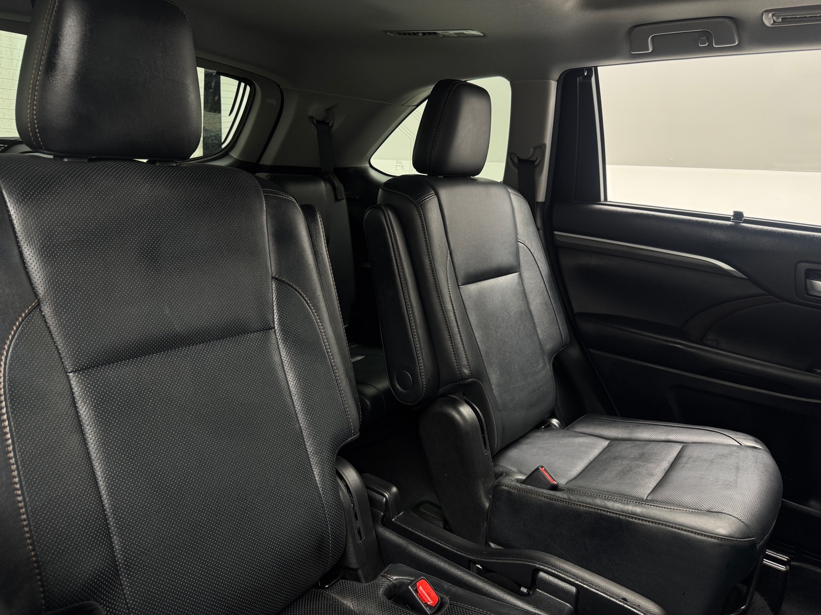 Thumbnail: 2018 Toyota Highlander - 5