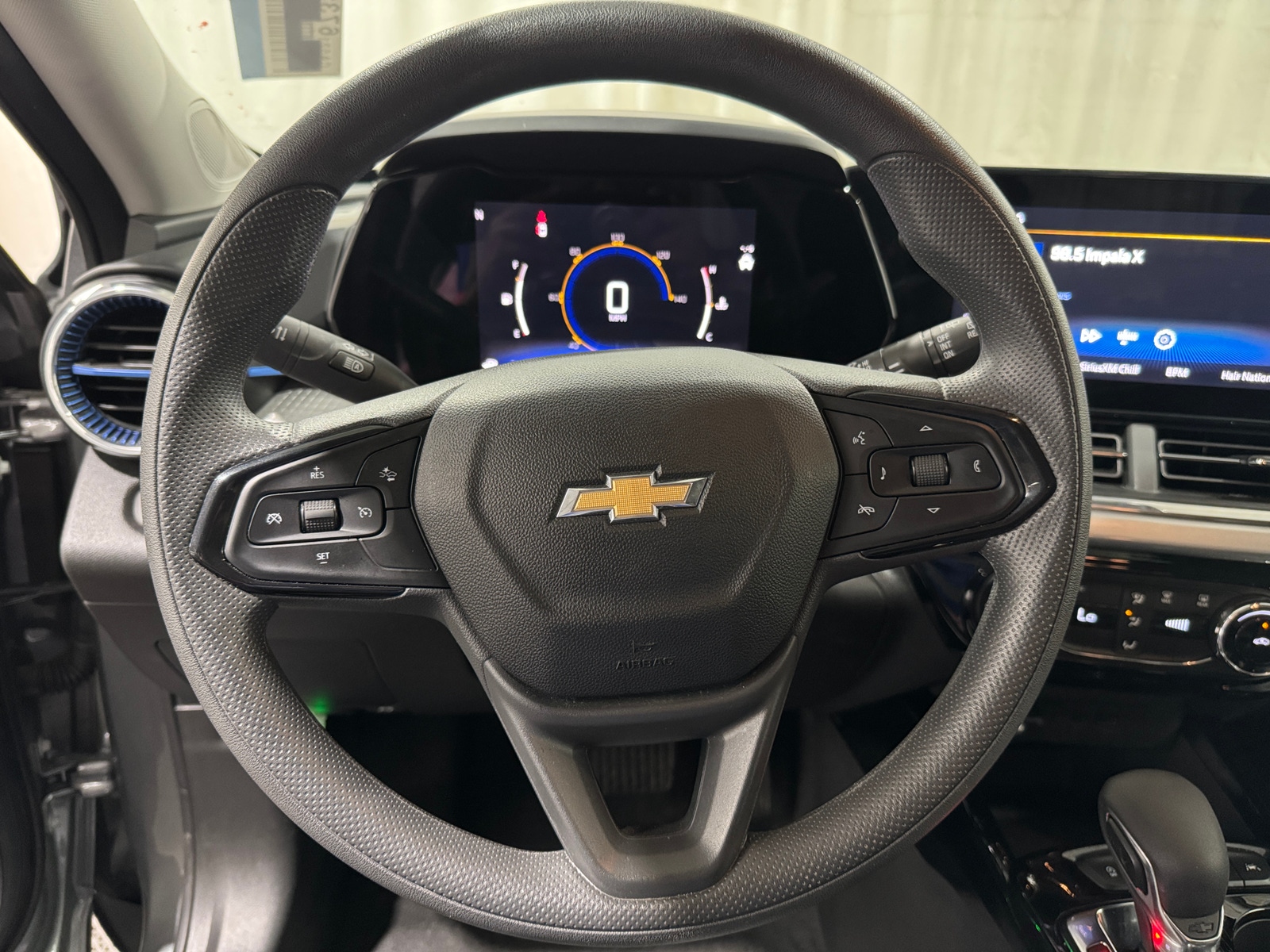 Thumbnail: 2025 Chevrolet Trax - 5