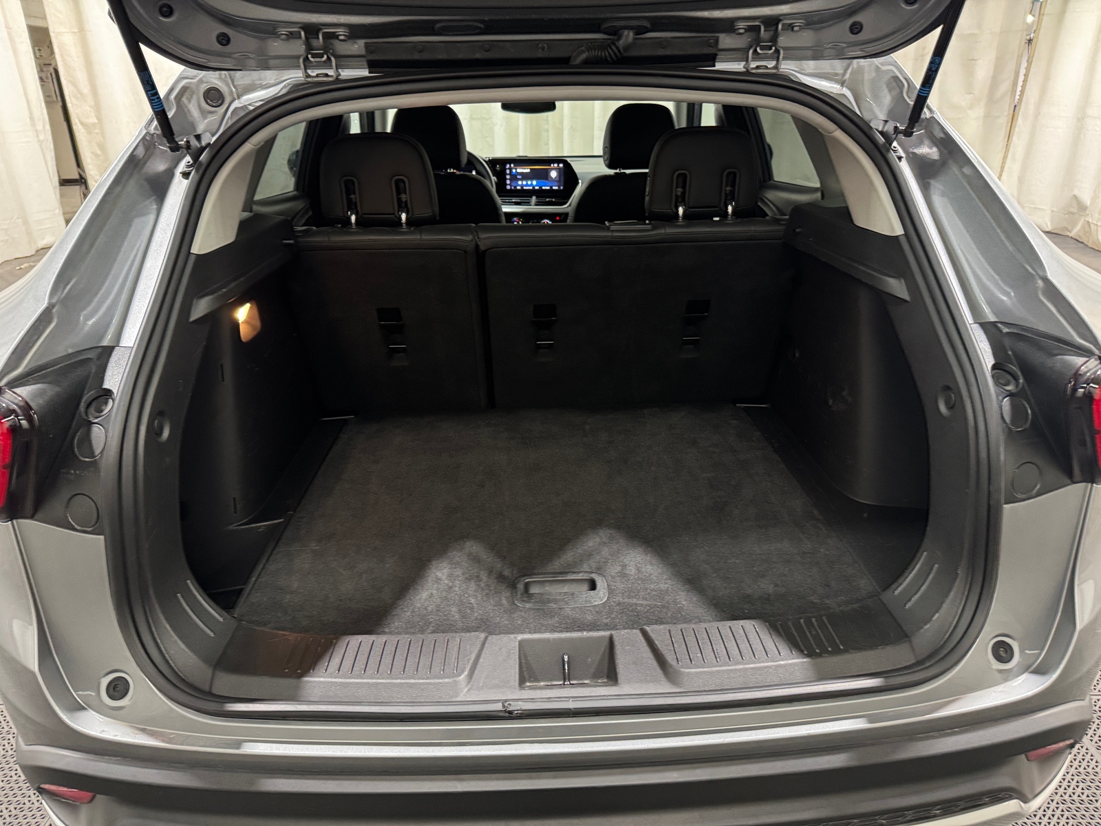 Thumbnail: 2025 Chevrolet Trax - 7