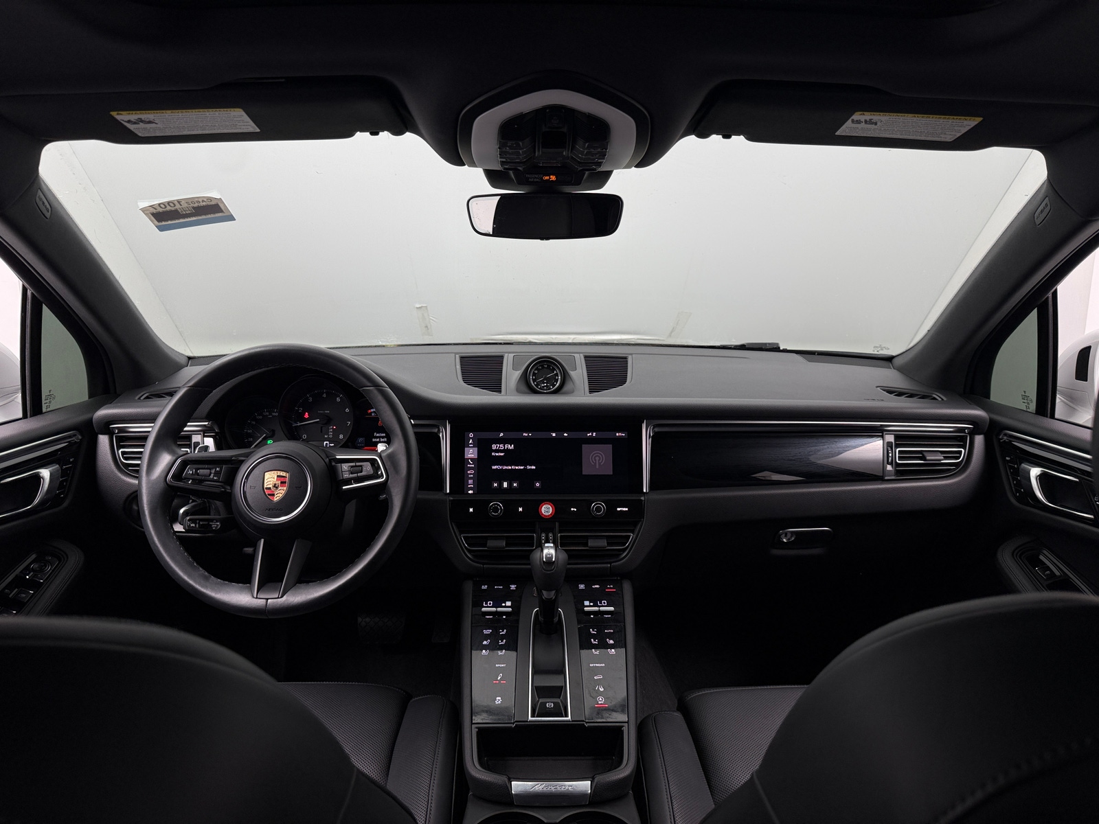 Thumbnail: 2023 Porsche Macan - 2