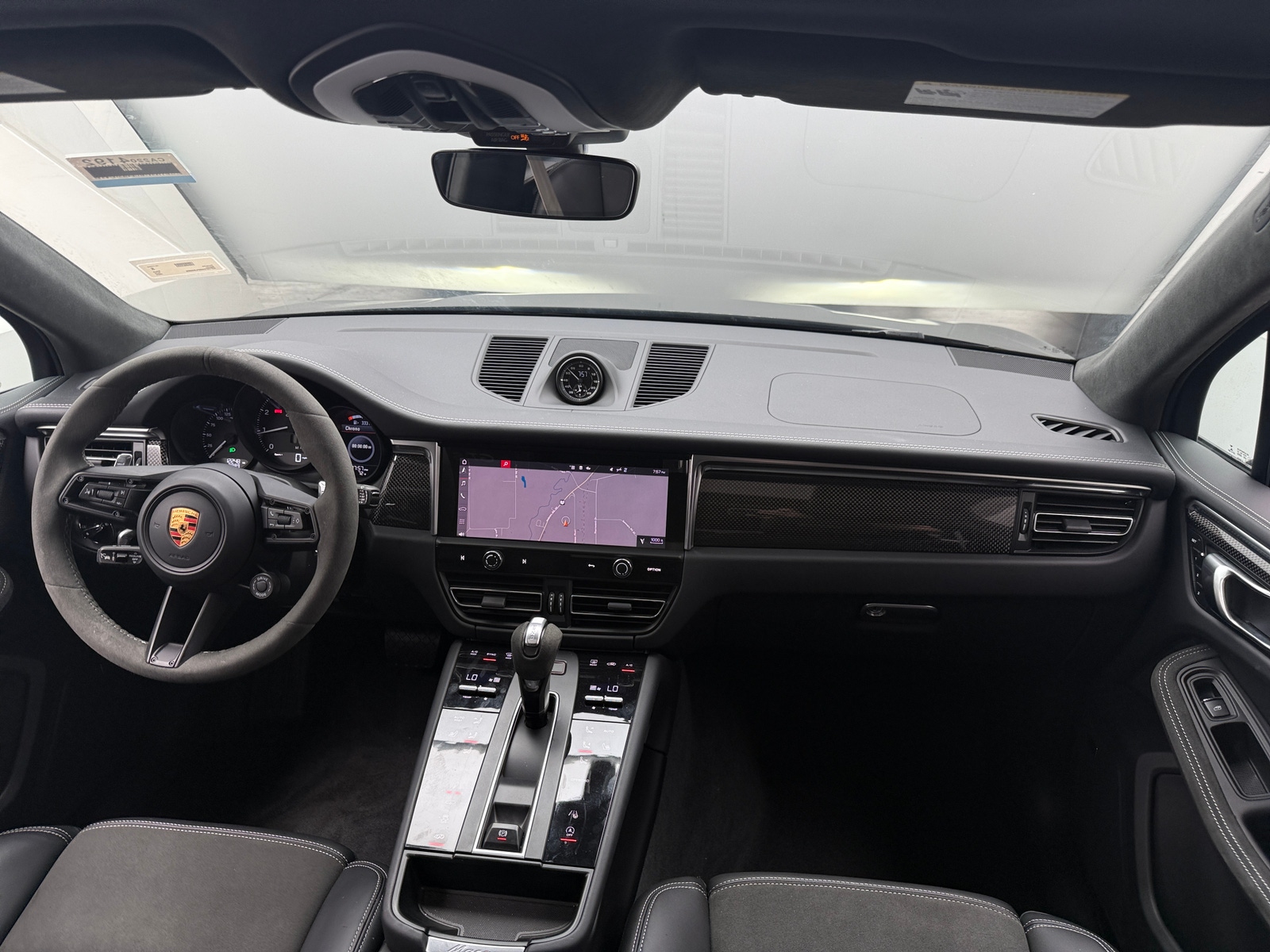 Thumbnail: 2023 Porsche Macan - 2