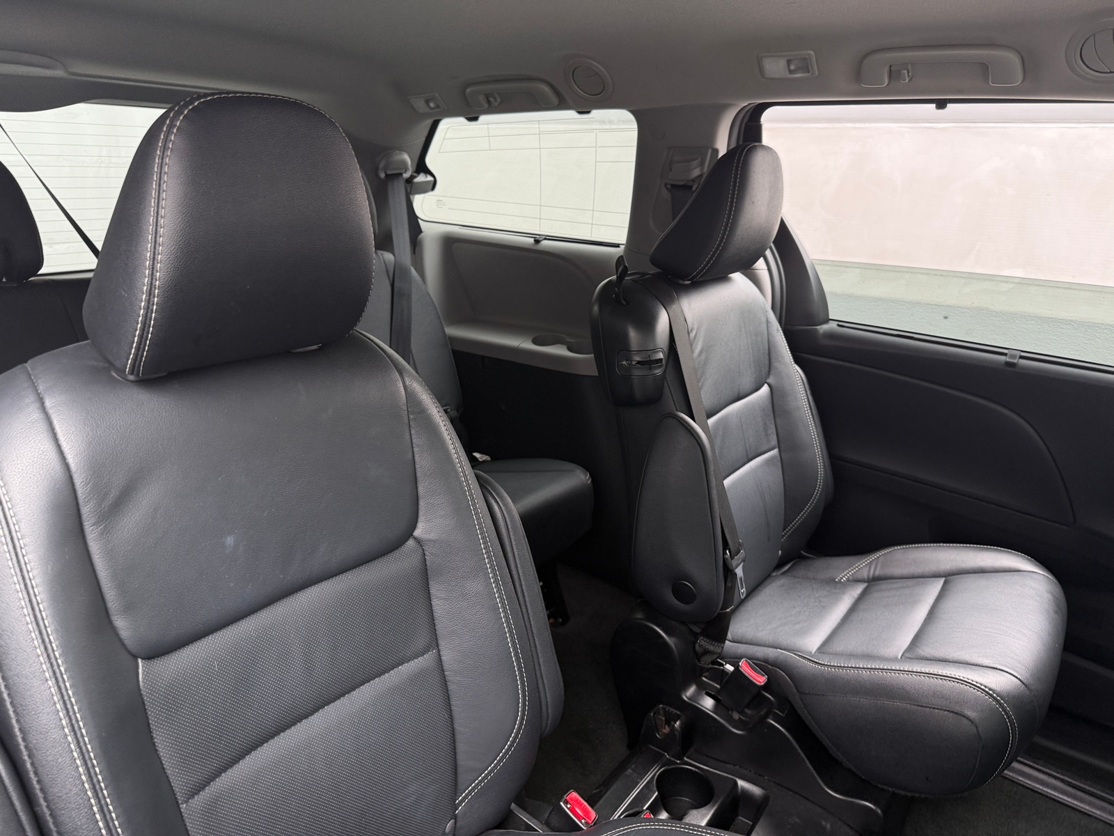 Thumbnail: 2018 Toyota Sienna - 5