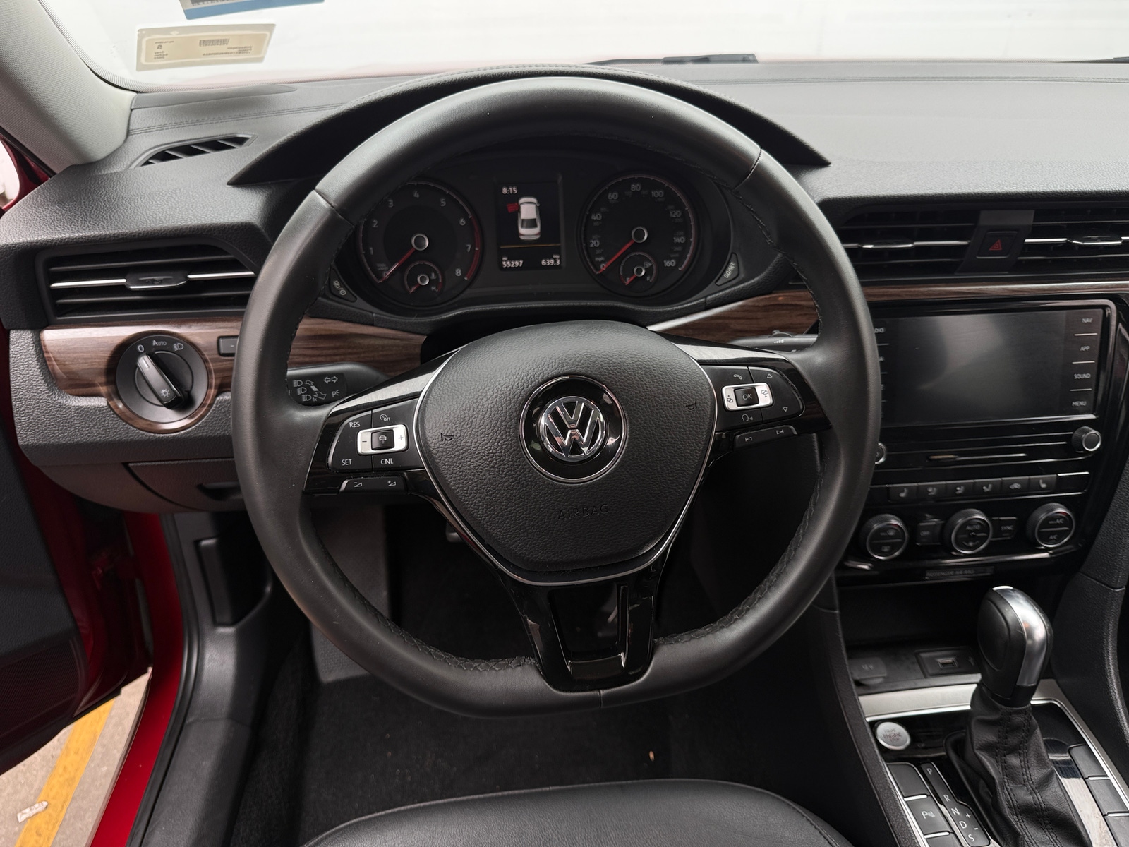 Thumbnail: 2022 Volkswagen Passat - 4