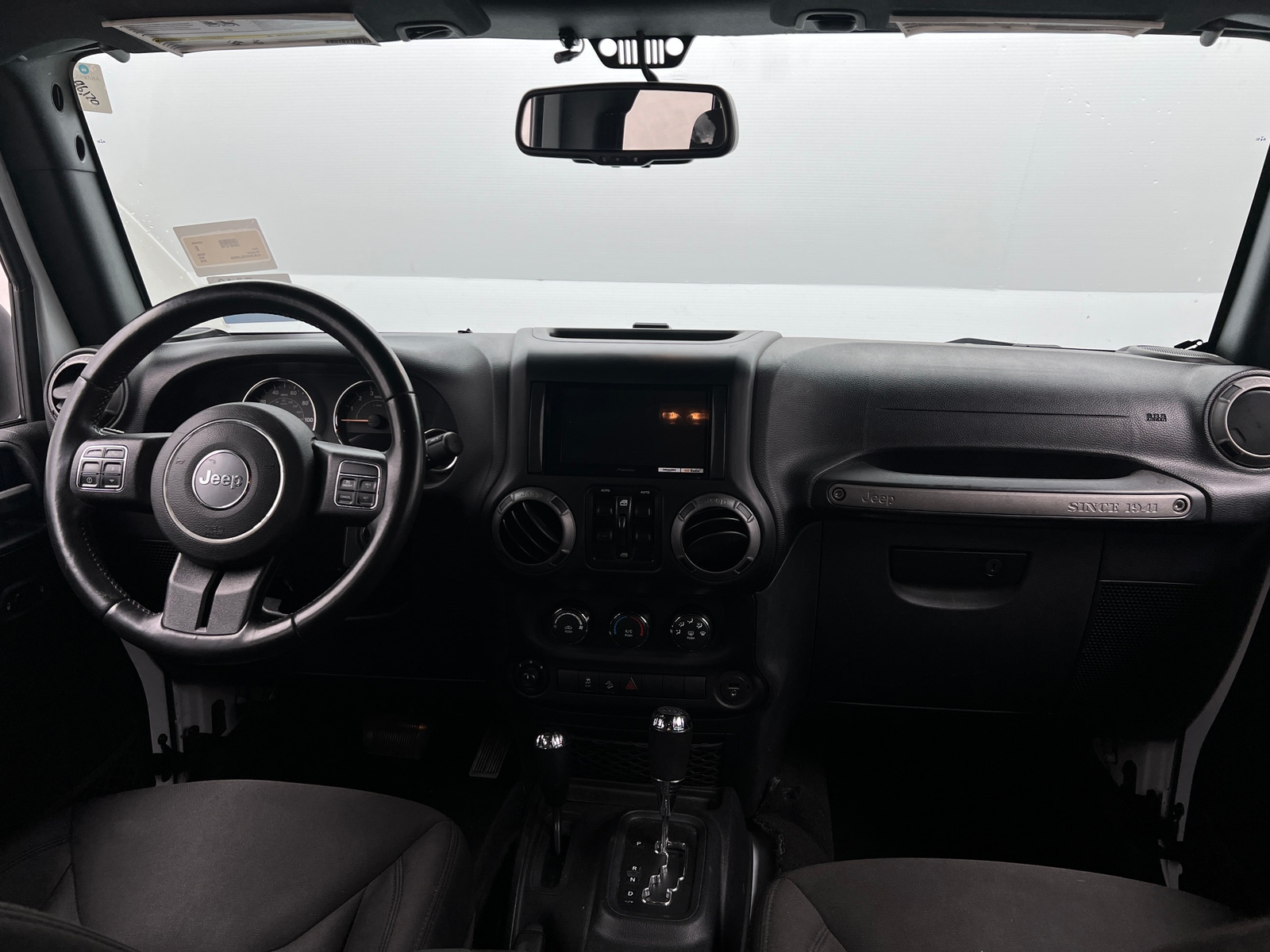 Thumbnail: 2016 Jeep Wrangler - 3