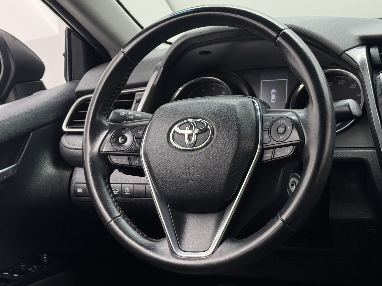 Thumbnail: 2020 Toyota Camry - 4