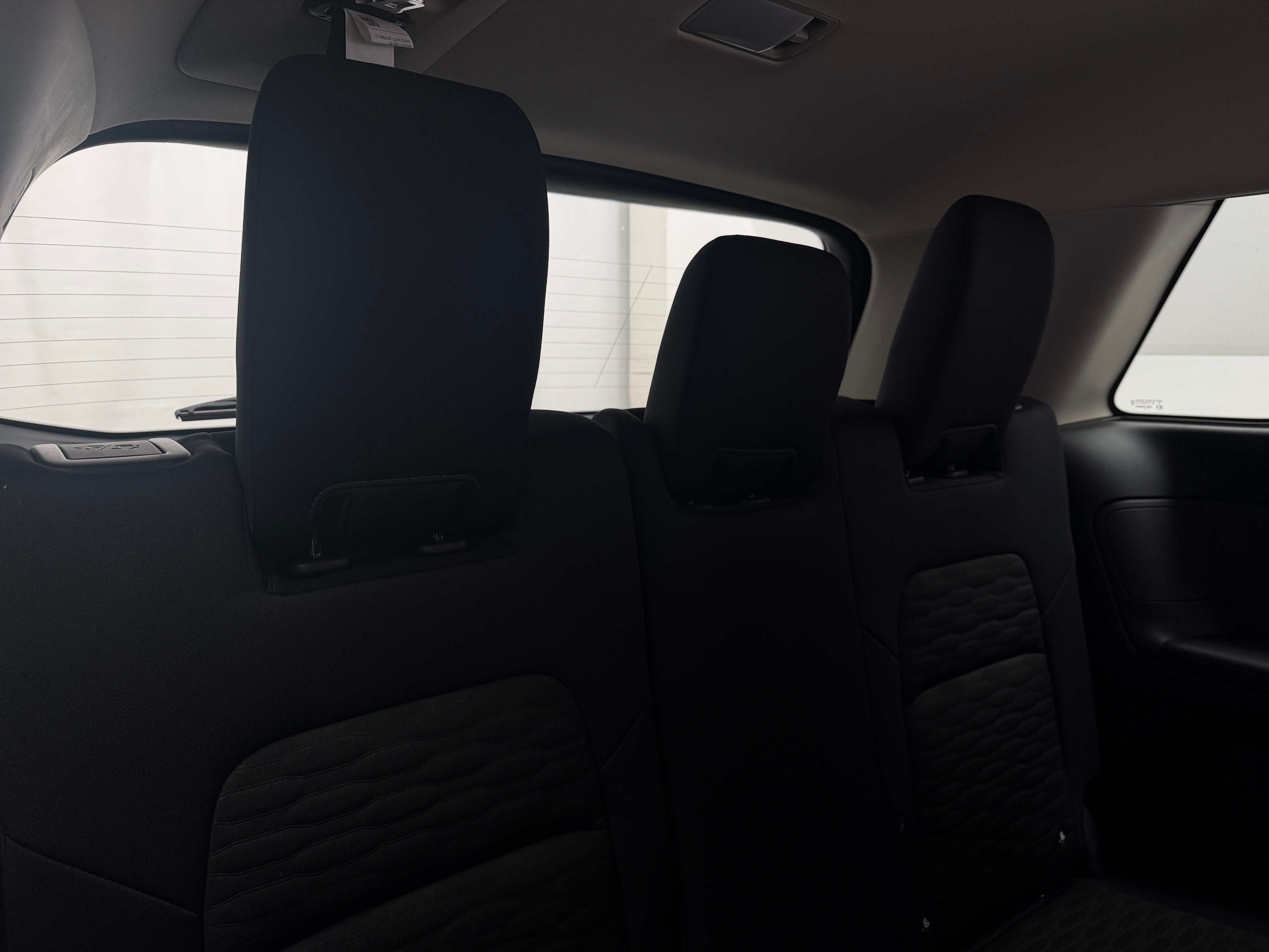 2025 Nissan Pathfinder S - Photo 4