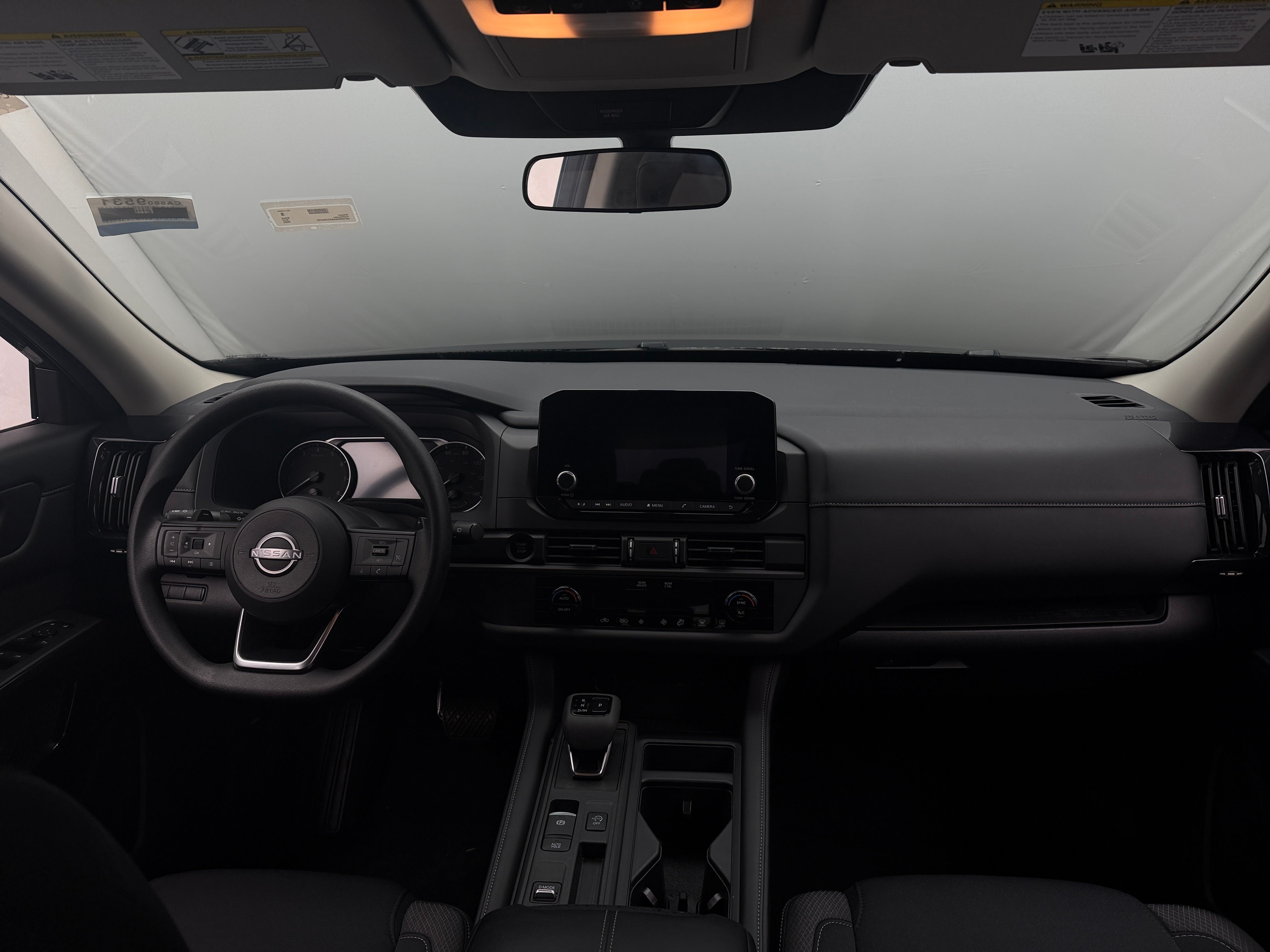 2025 Nissan Pathfinder S - Photo 6