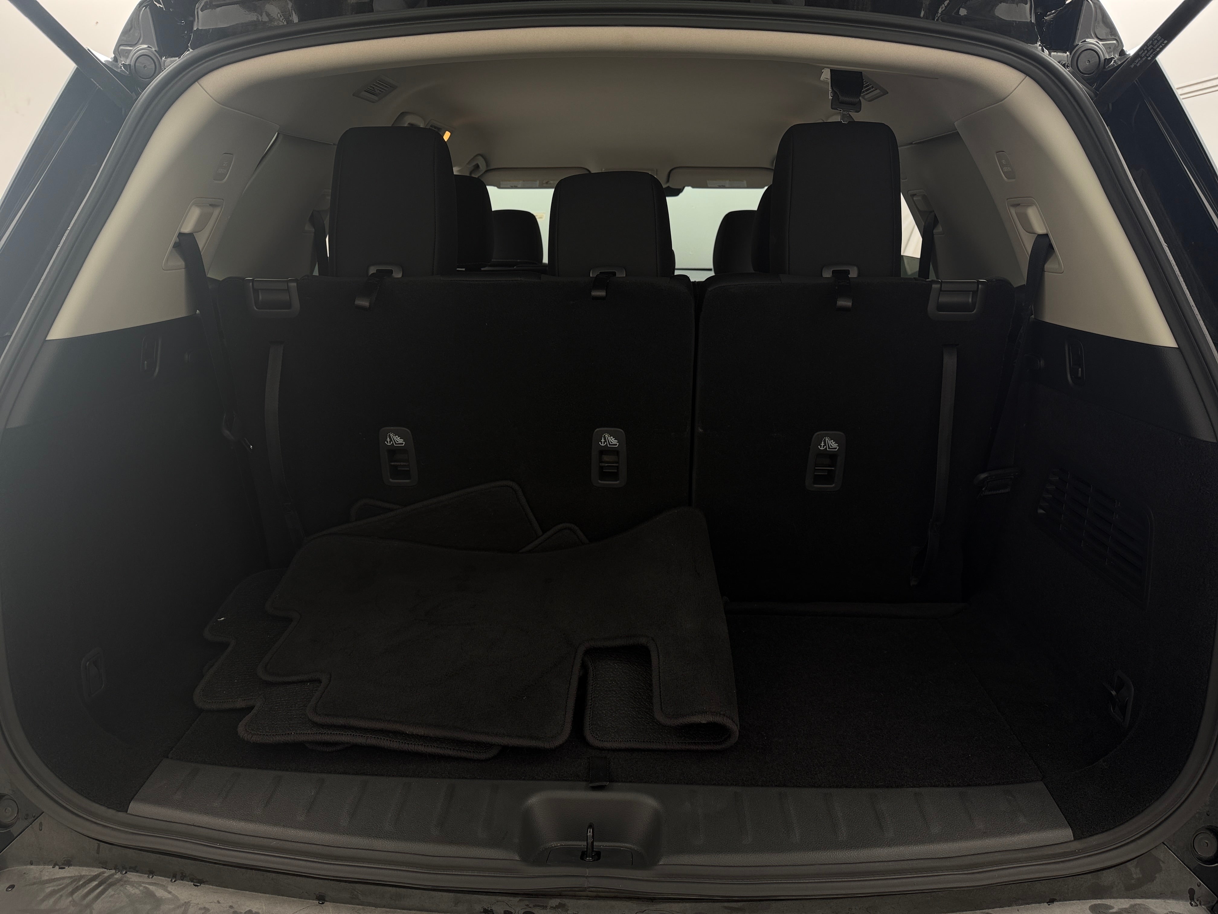 2025 Nissan Pathfinder S - Photo 8