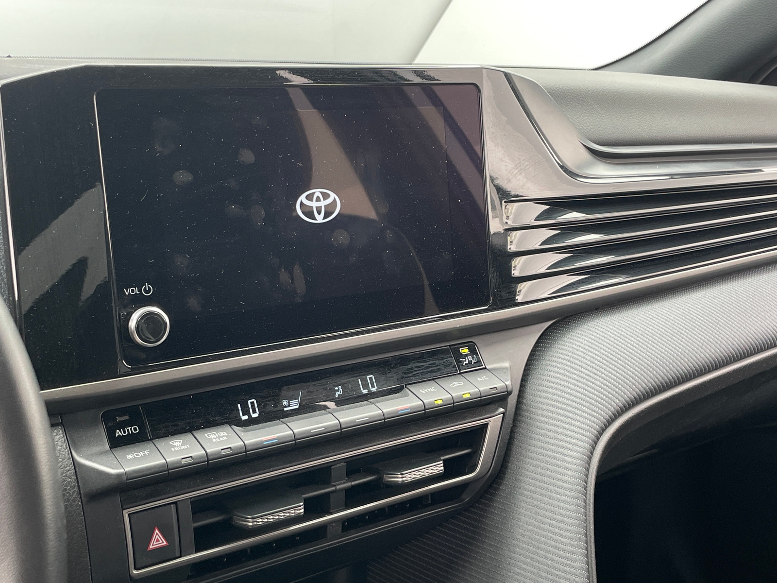 Thumbnail: 2025 Toyota Camry - 3