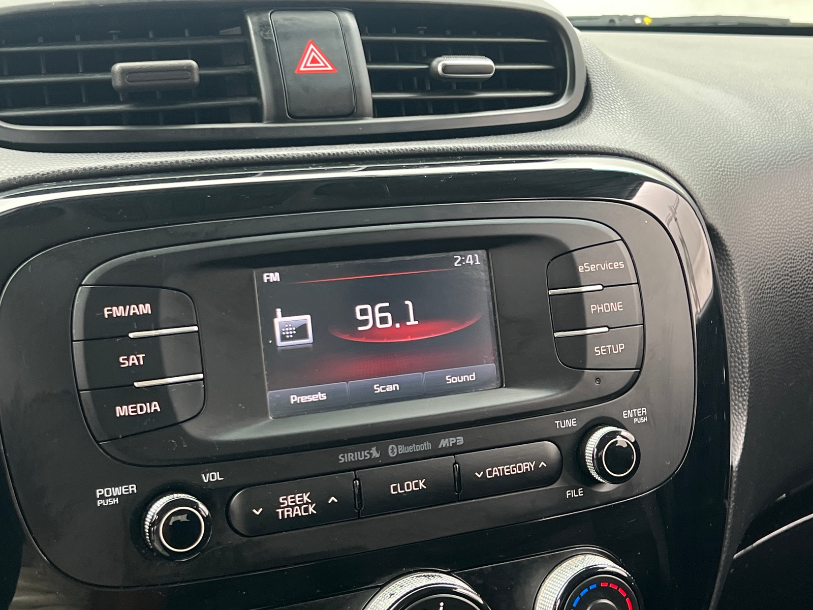 Thumbnail: 2015 Kia Soul - 4