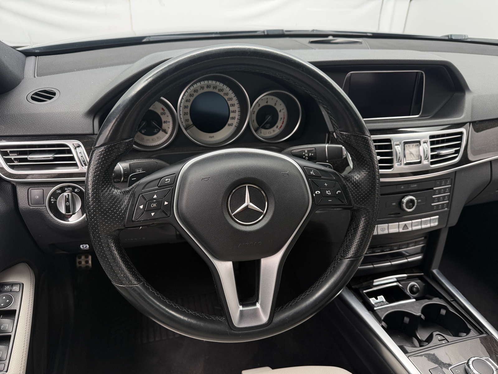 Thumbnail: 2016 Mercedes-Benz E-Class - 4