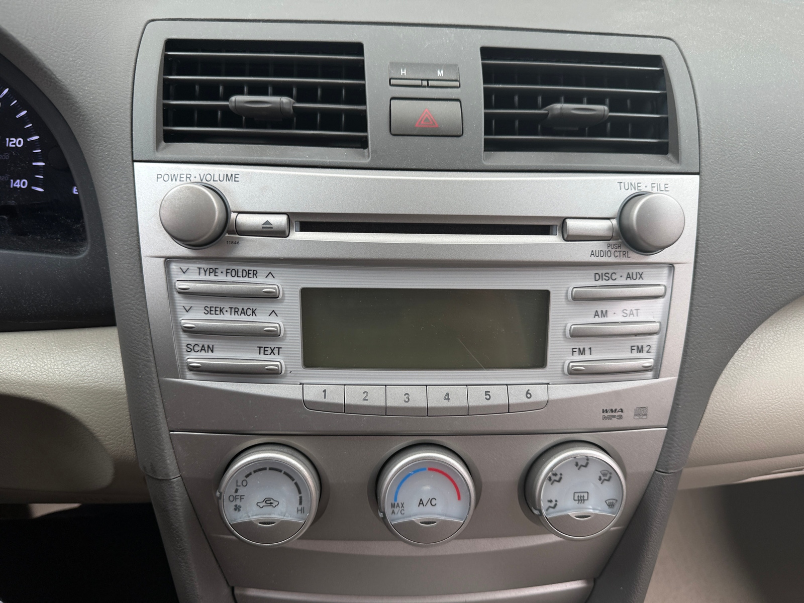 Thumbnail: 2011 Toyota Camry - 4
