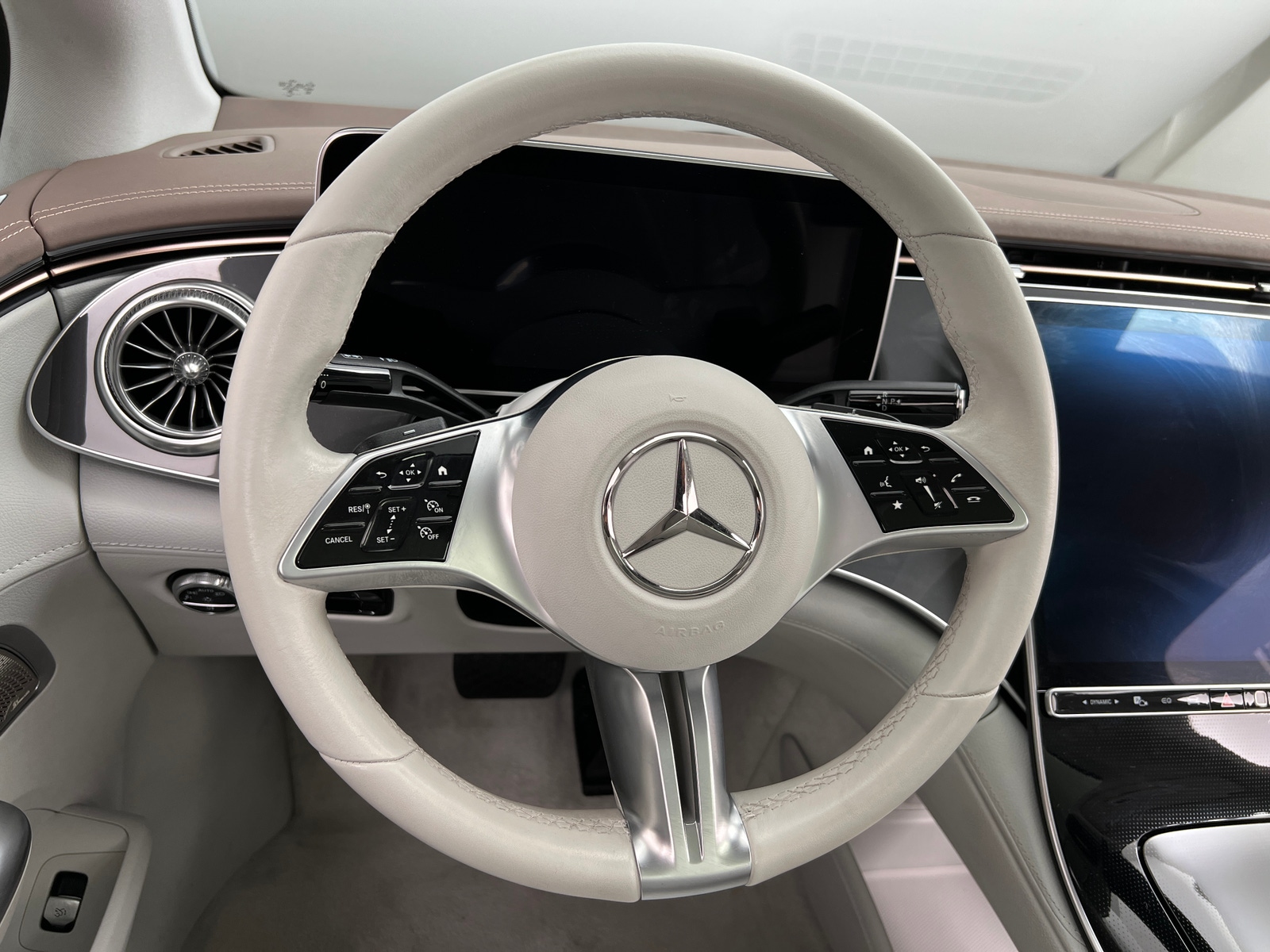 Thumbnail: 2023 Mercedes-Benz EQE - 4