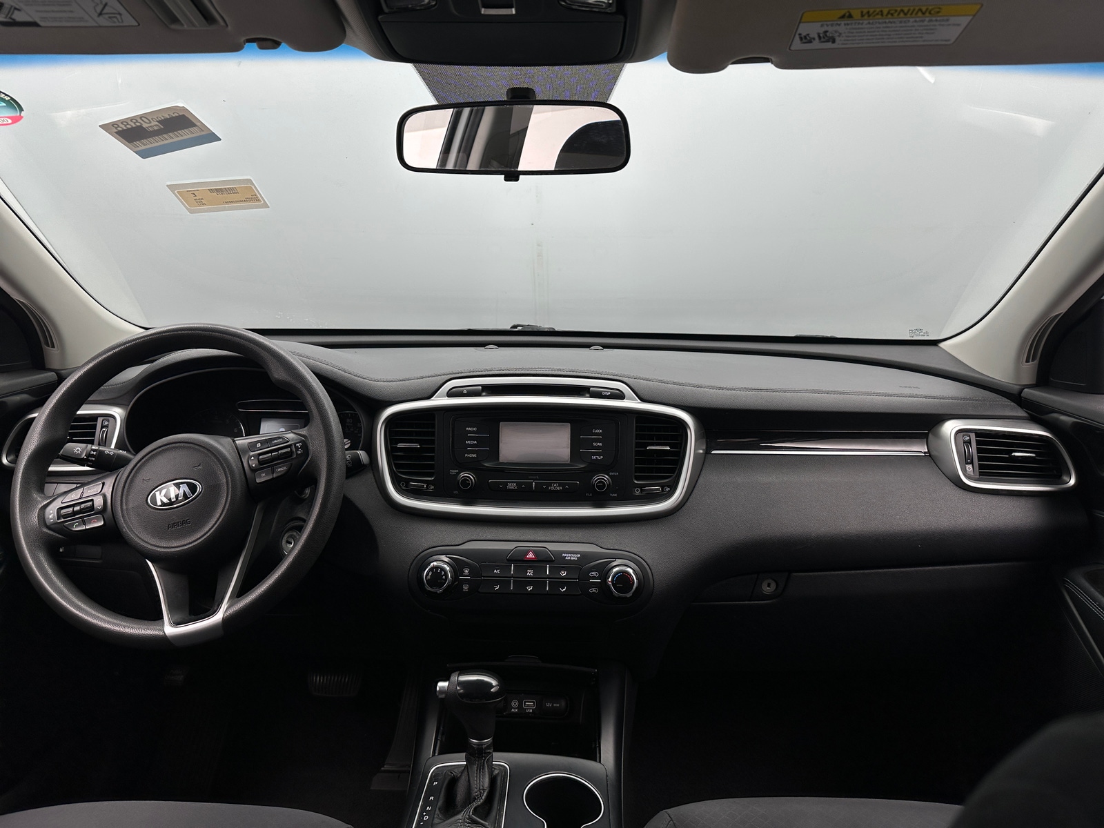 Thumbnail: 2017 Kia Sorento - 3