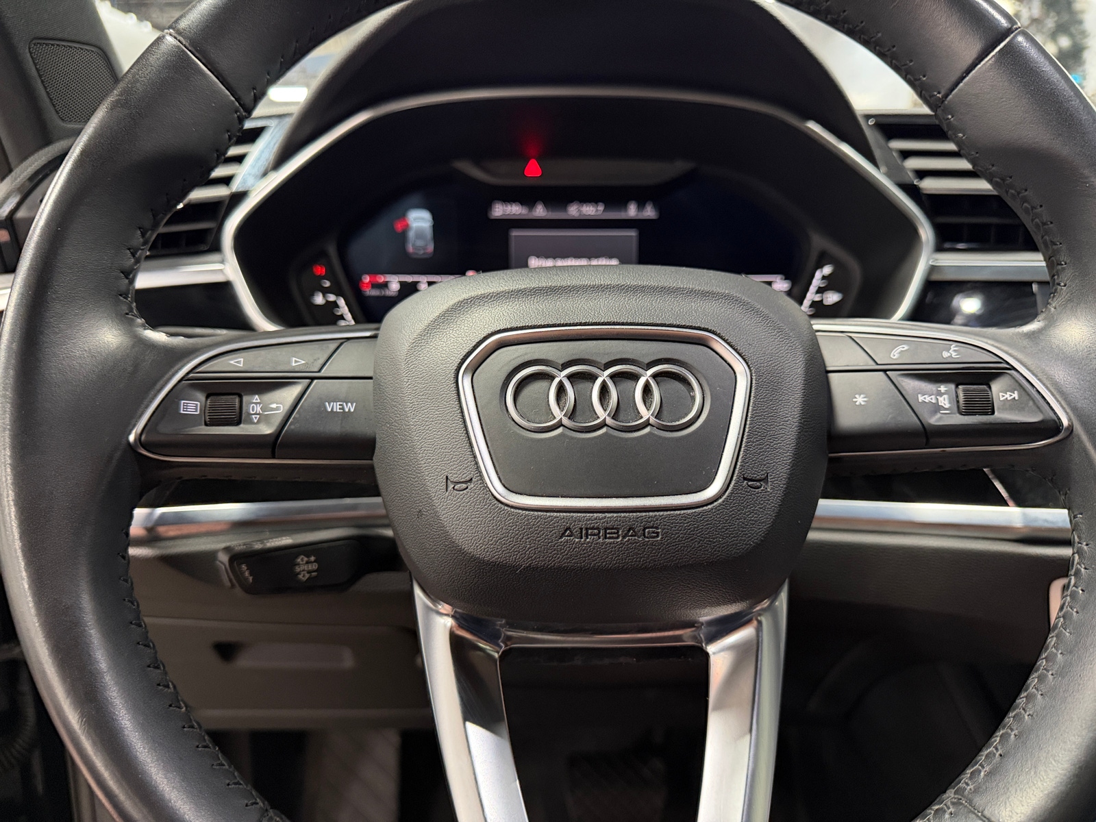 Thumbnail: 2020 Audi Q3 - 4