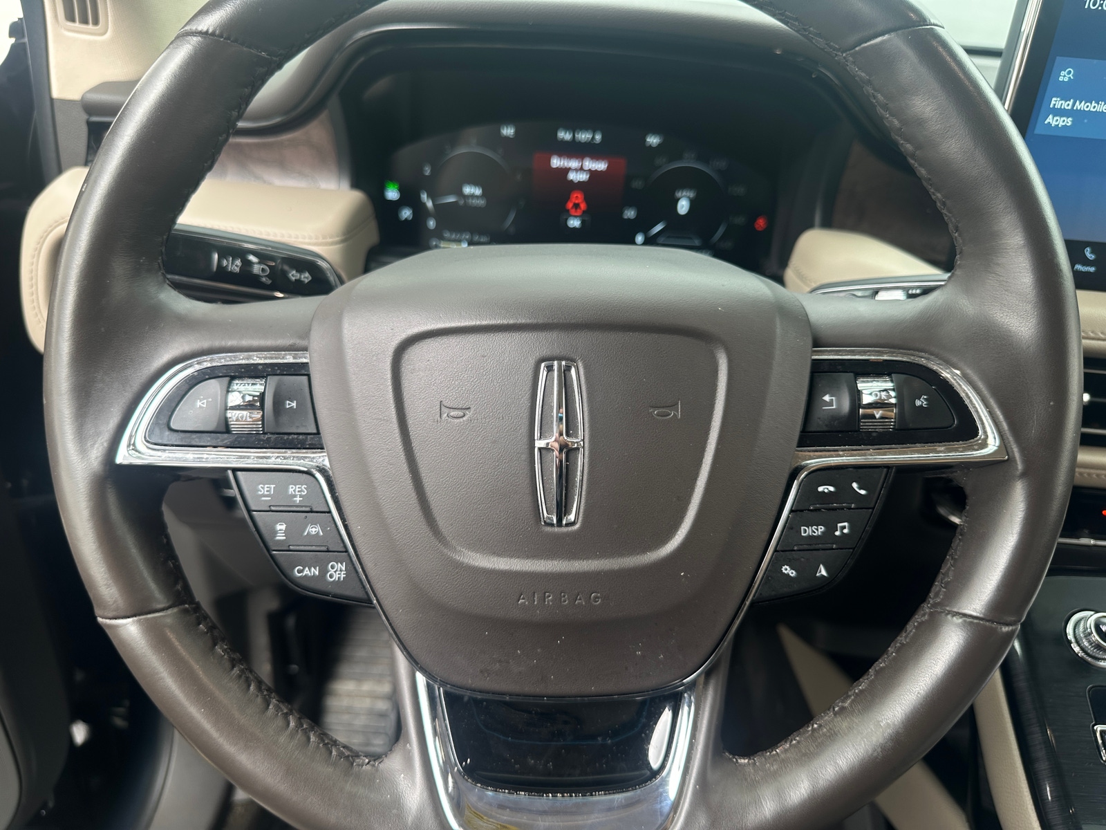 Thumbnail: 2023 Lincoln Nautilus - 4