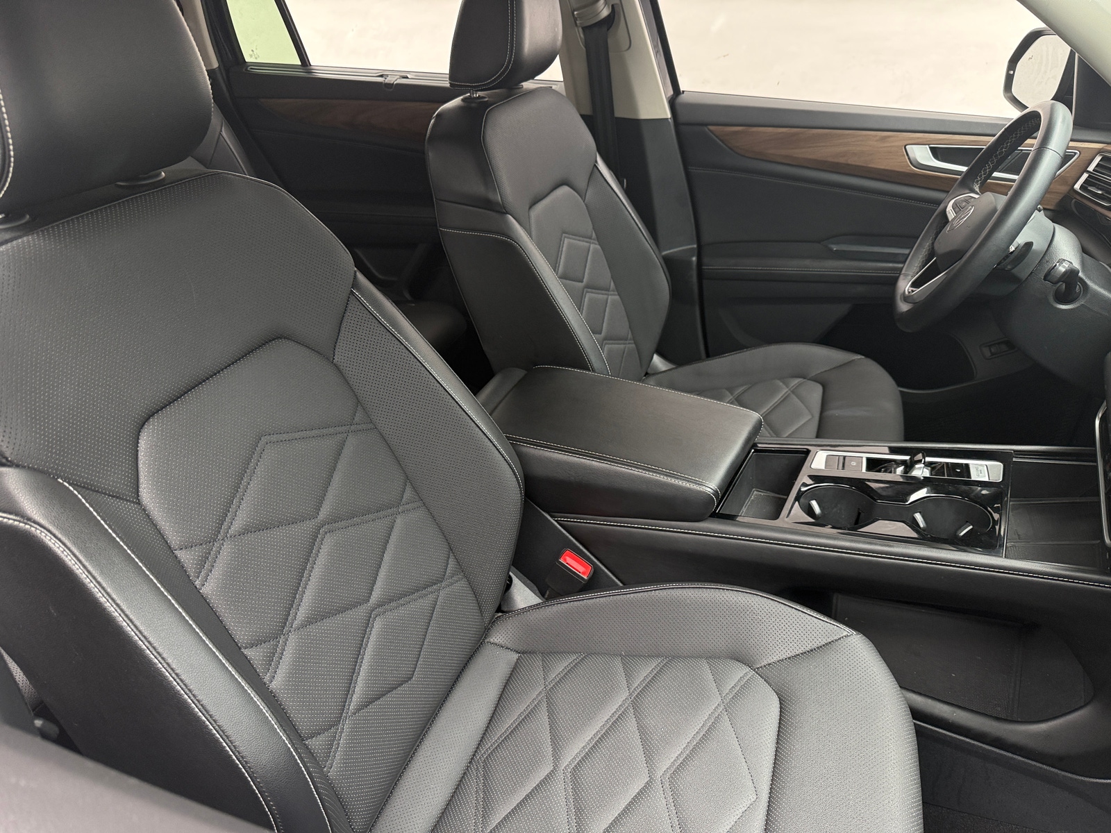 Thumbnail: 2024 Volkswagen Atlas - 2