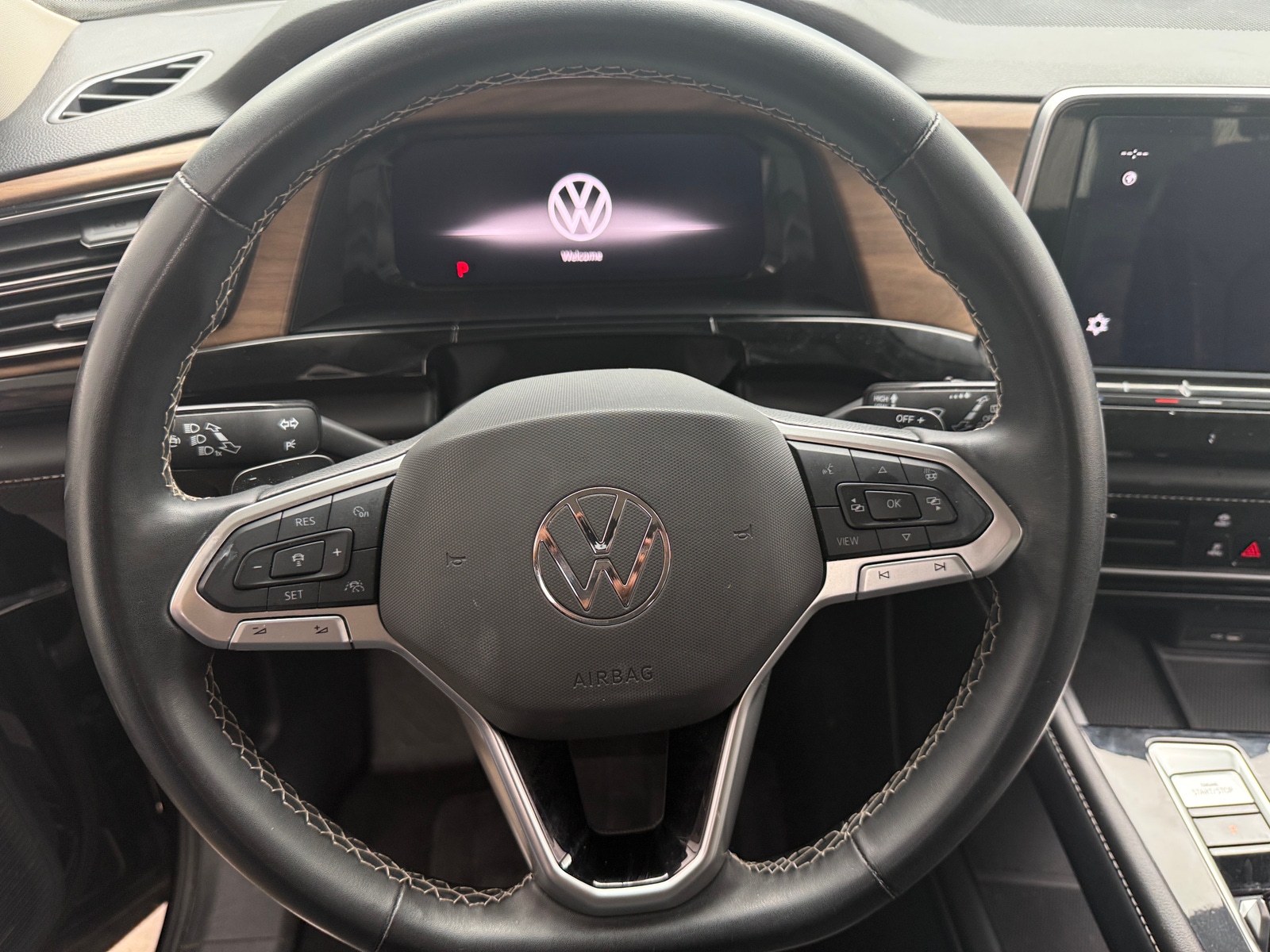 Thumbnail: 2024 Volkswagen Atlas - 5