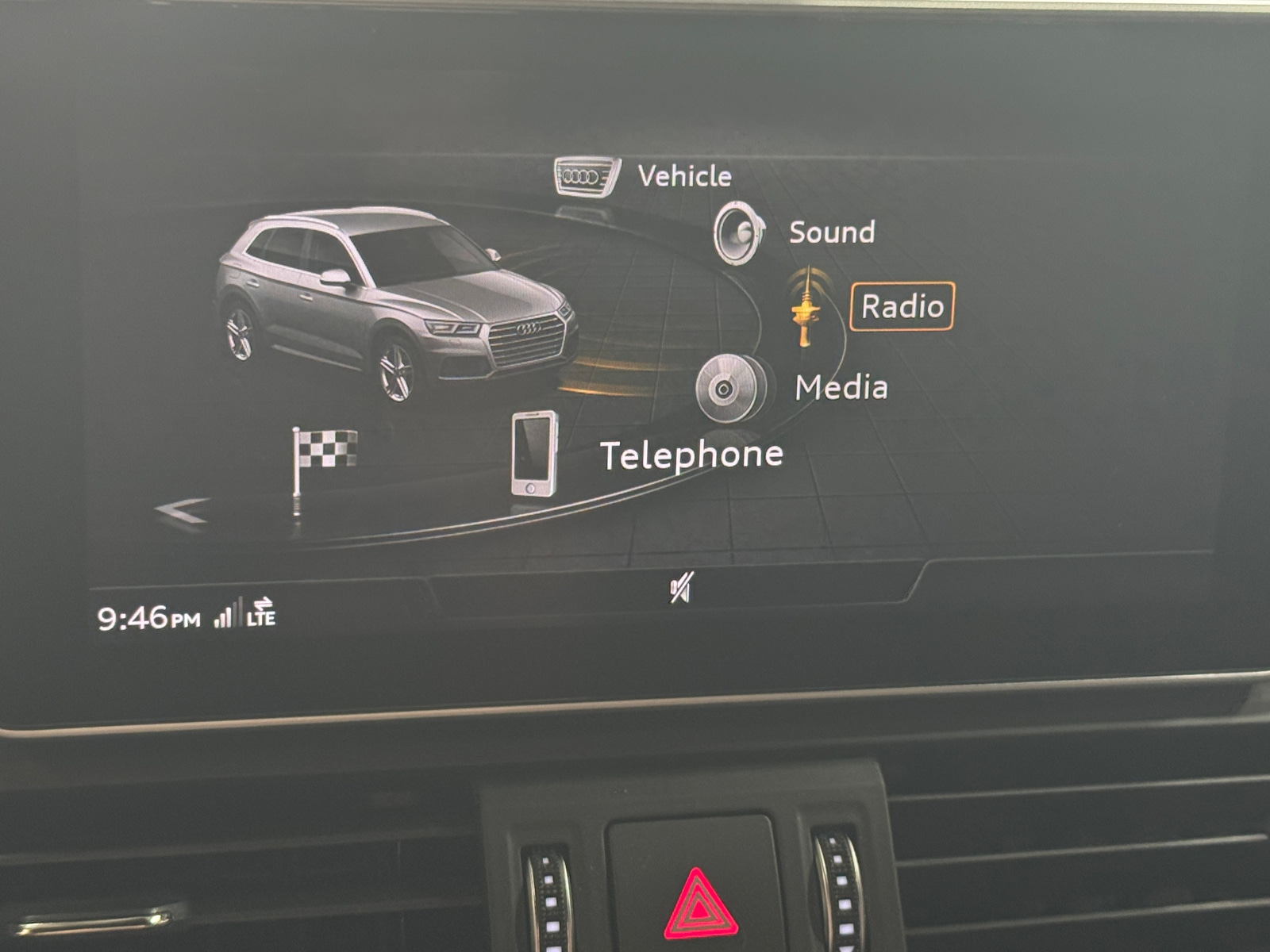 Thumbnail: 2019 Audi SQ5 - 3