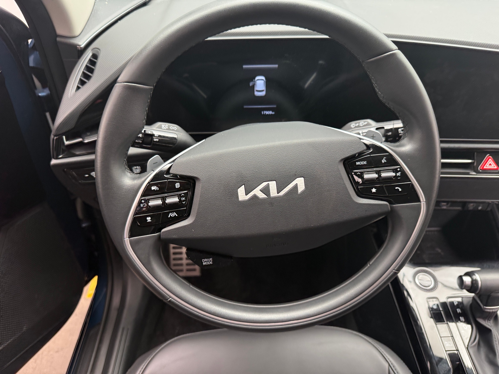 Thumbnail: 2024 Kia Niro - 5