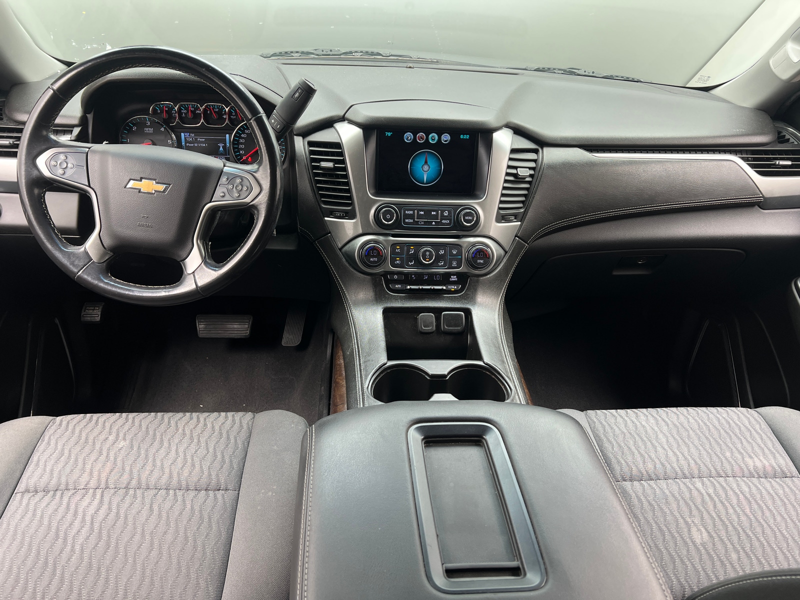Thumbnail: 2019 Chevrolet Tahoe - 3