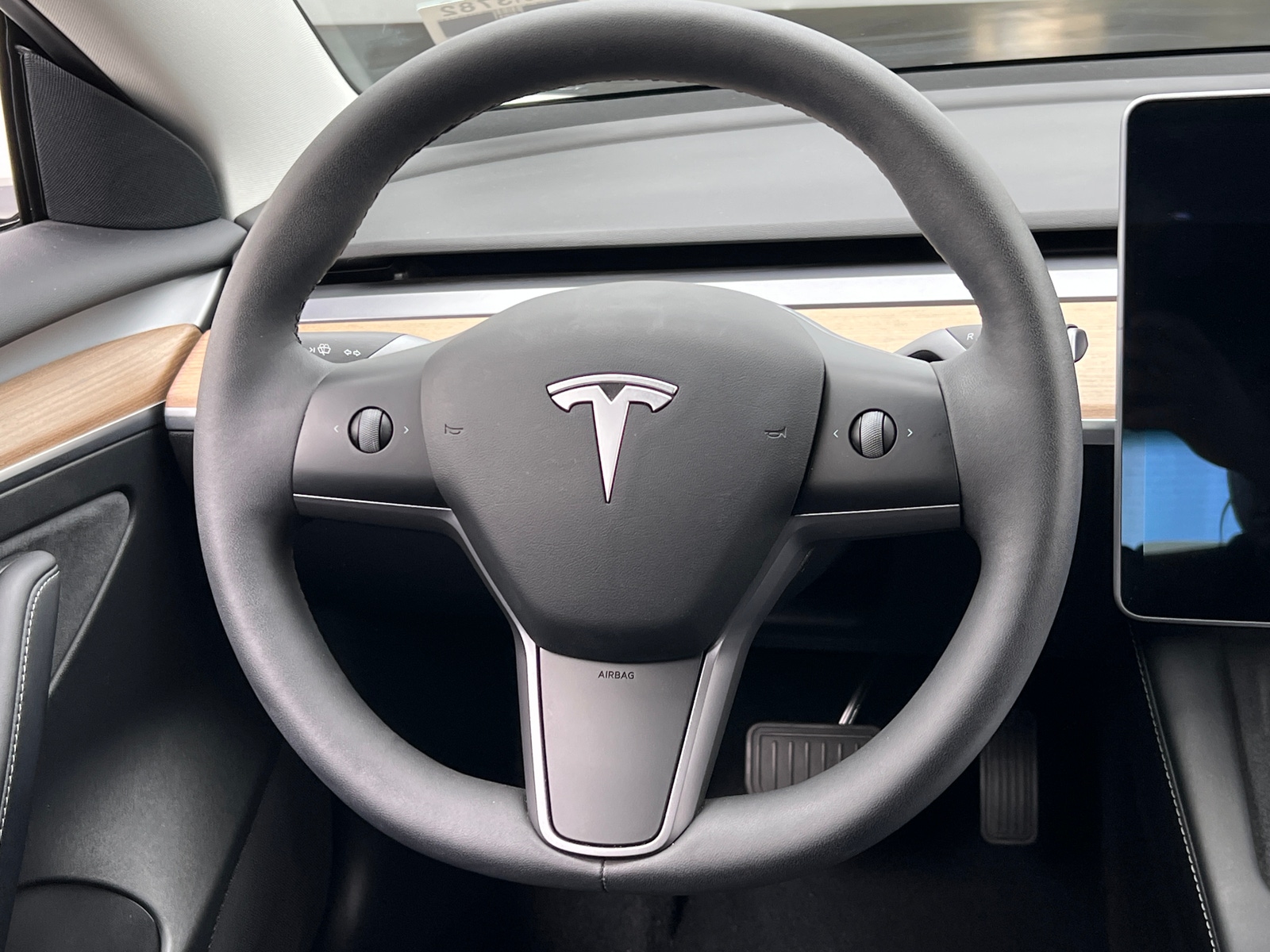 Thumbnail: 2022 Tesla Model 3 - 4