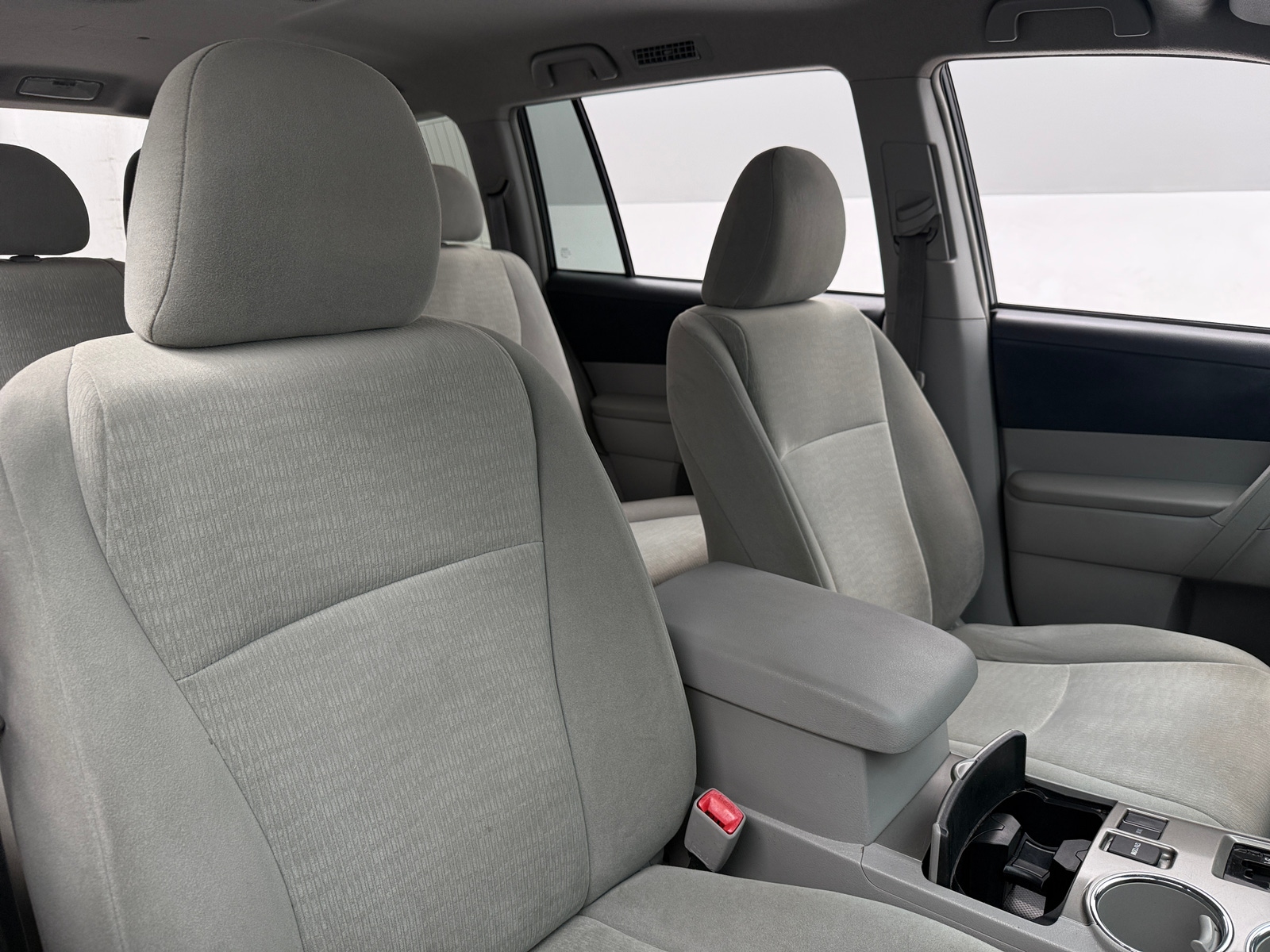 Thumbnail: 2013 Toyota Highlander - 2