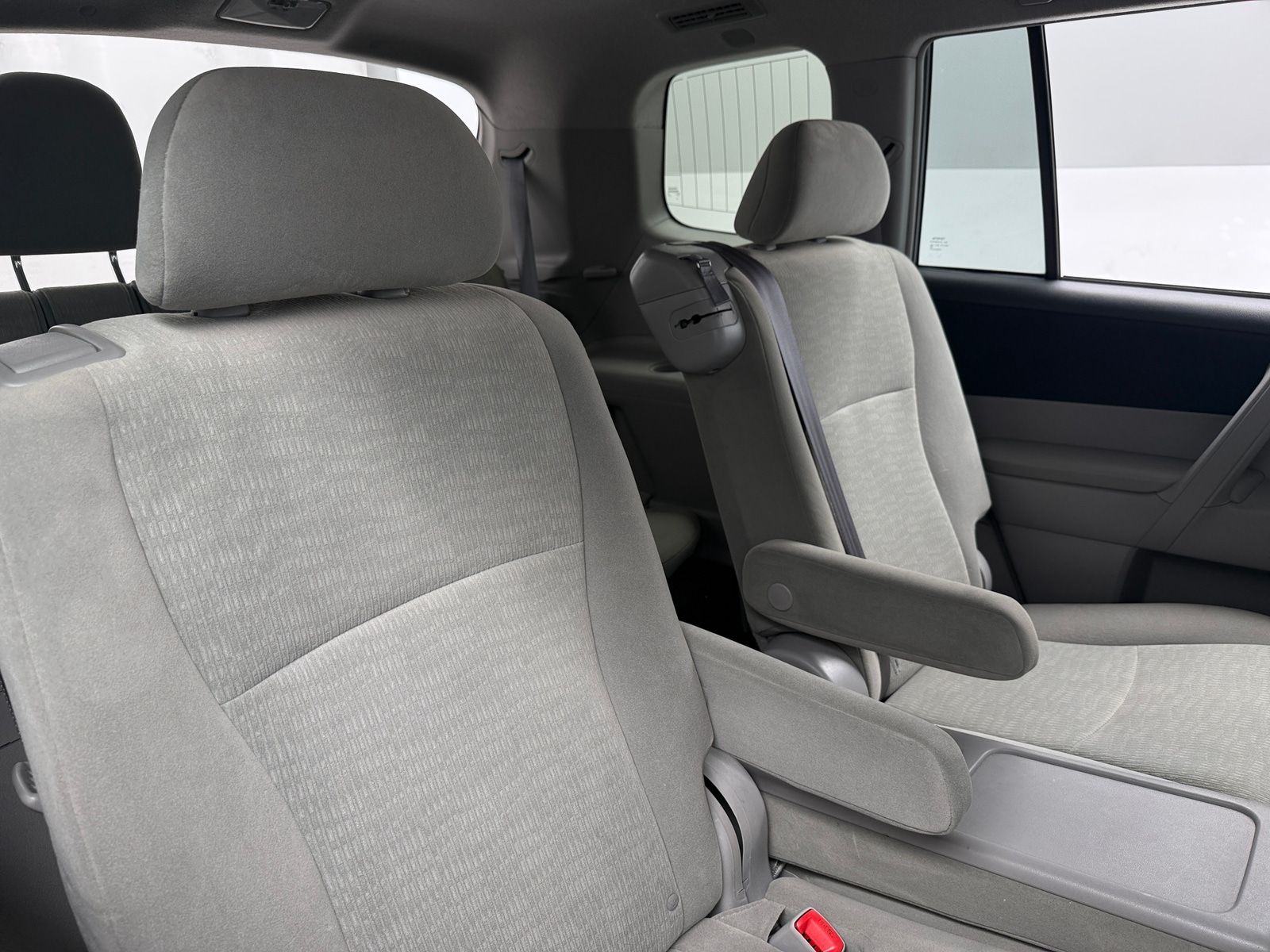 Thumbnail: 2013 Toyota Highlander - 6