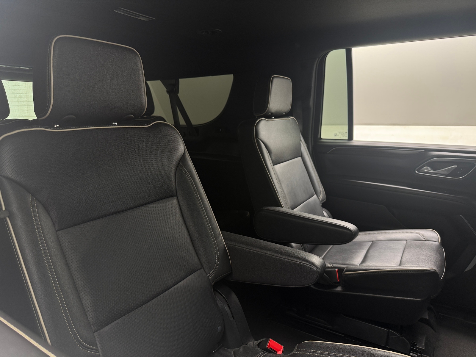 Thumbnail: 2023 Chevrolet Suburban - 5